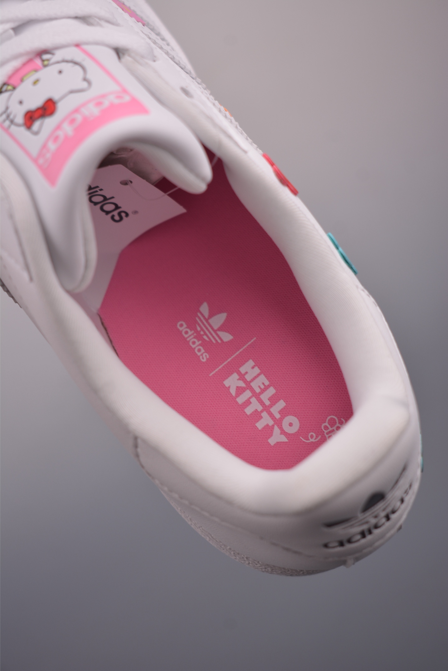 Adidas Originals Superstar Hello Kitty Edition Classic White Sneakers 10 i1760226329439 827 0 8