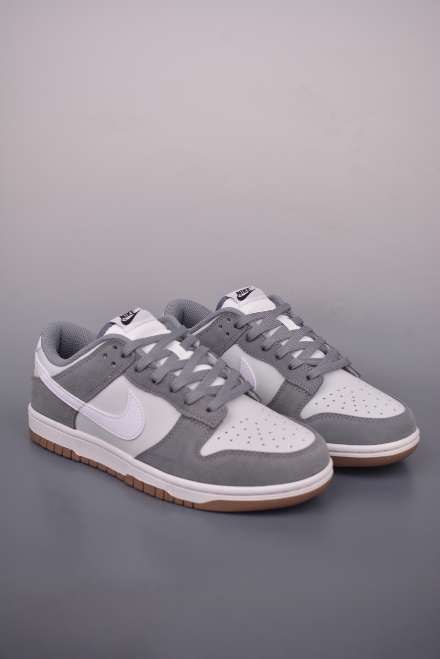 Nike SB Dunk Low Grey White Gum Bottom Sneakers IB6399-001