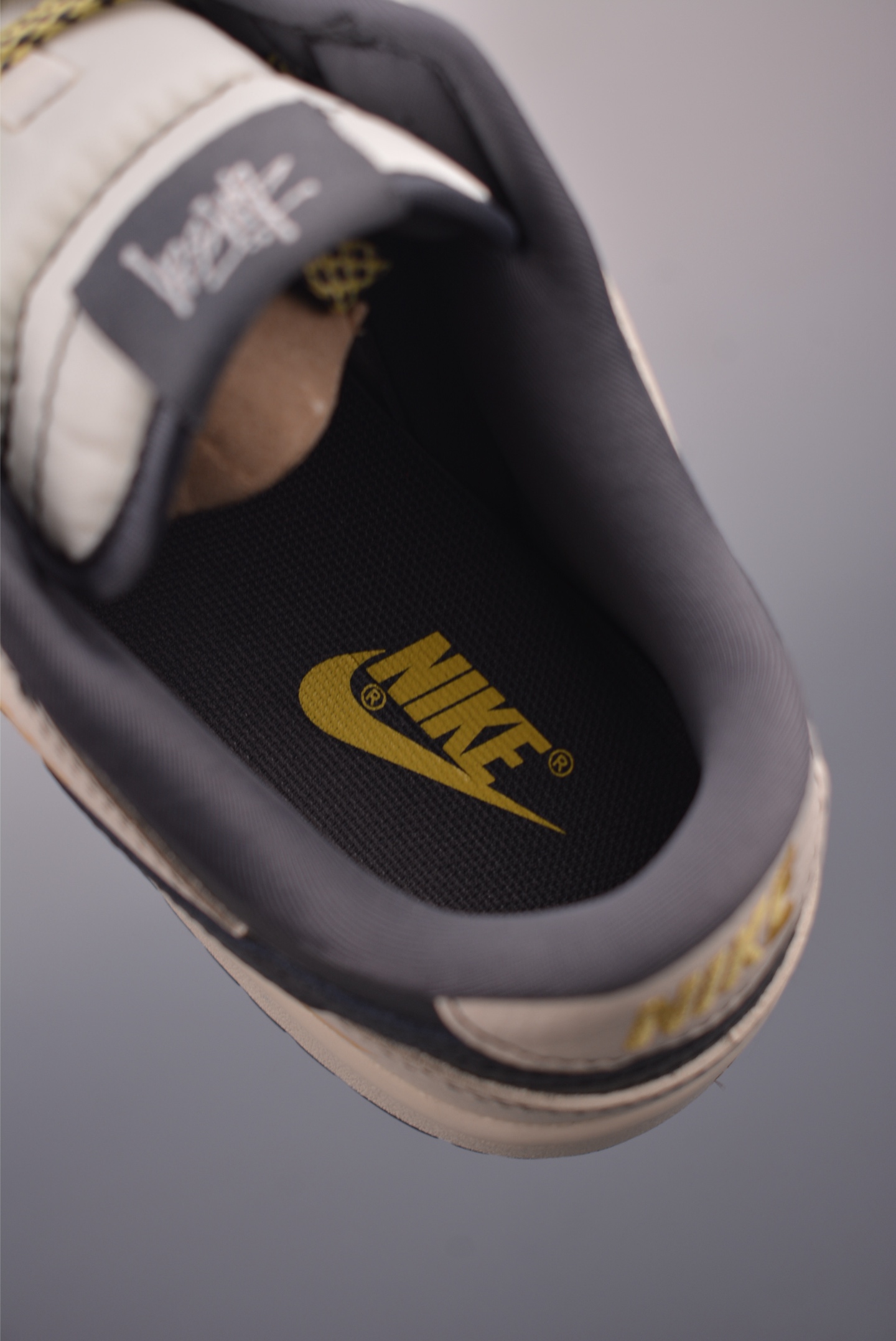 Nike SB Dunk Low MLB Stussy Collab Sneakers Premium Leather - DD1877-001 10 i1760226695385 3278 0 8