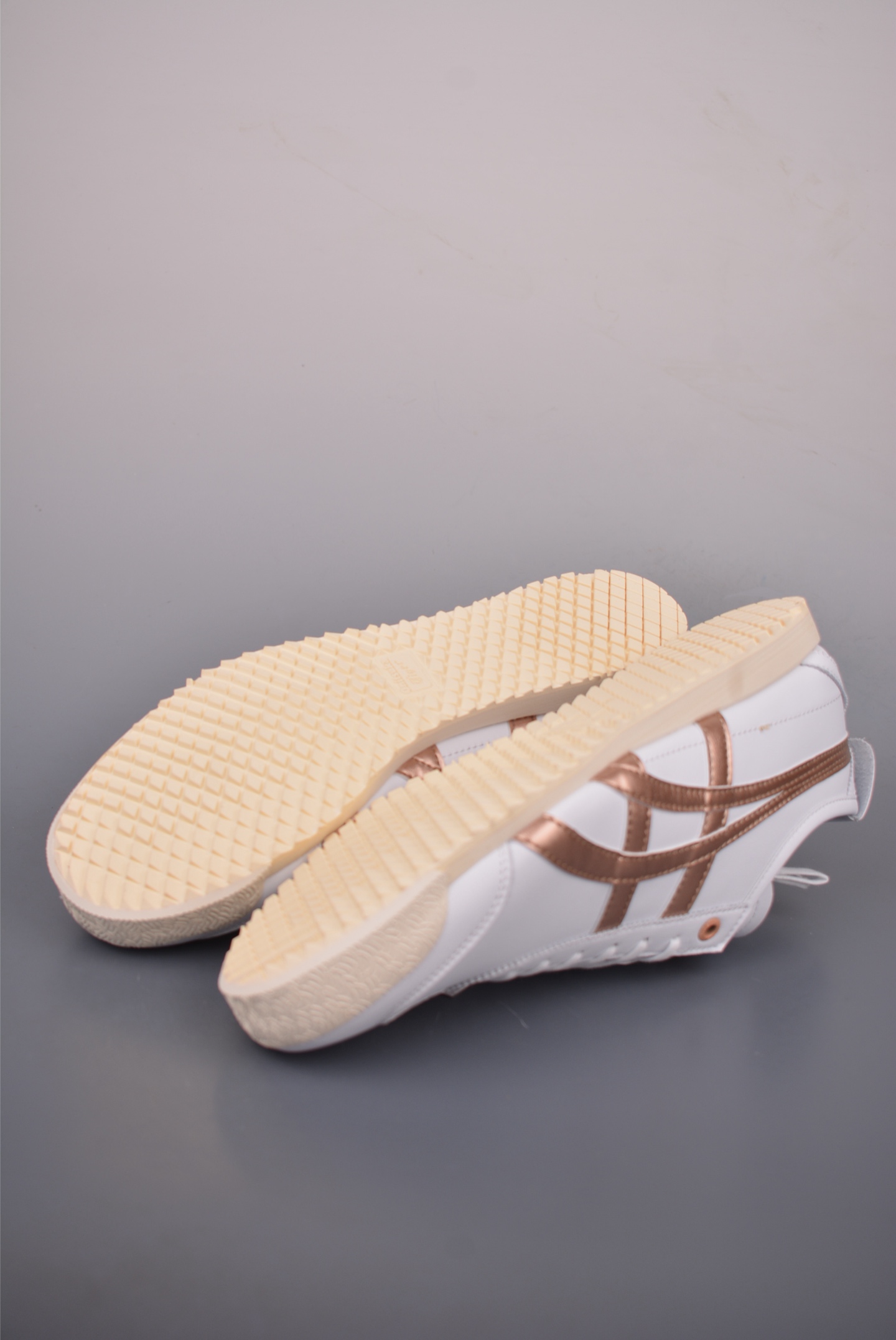 Onitsuka Tiger MEXICO 66 NM White/Rose Gold Leather Unisex Sneakers 4 i1760307344860 1803 0 2