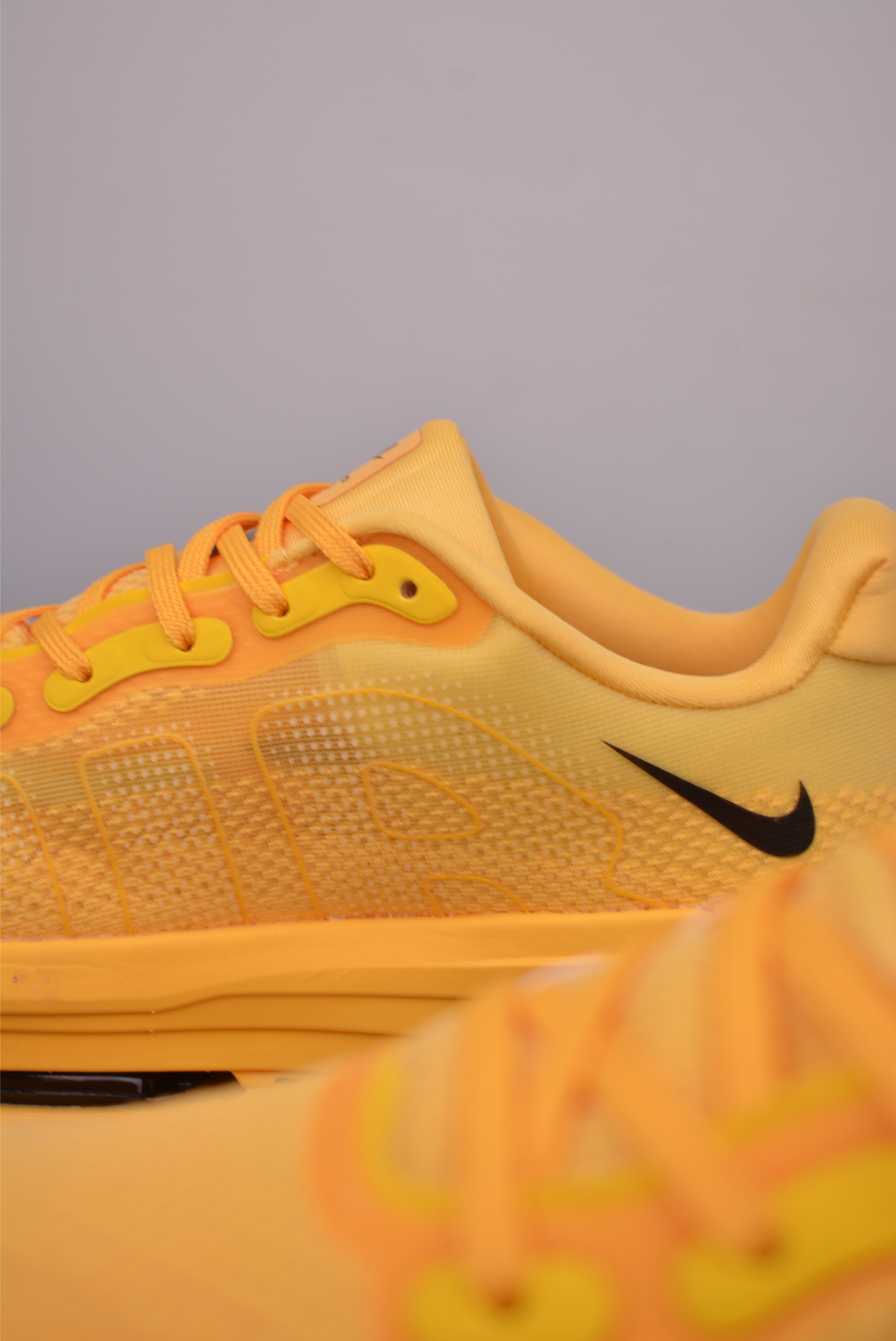 Nike Vomero premium Air气垫40周年 舒适百搭防滑耐磨 支撑缓震低帮 休闲跑步鞋 HQ2050-012-莆田鞋,莆田鞋货源,高仿鞋,高仿鞋货源,安福档口,莆田高仿鞋,莆田鞋批发,高仿鞋批发,莆田高仿运动鞋,高仿运动鞋,莆田运动鞋 Nike Vomero premium Air气垫40周年 舒适百搭防滑耐磨 支撑缓震低帮 休闲跑步鞋 HQ2050-012