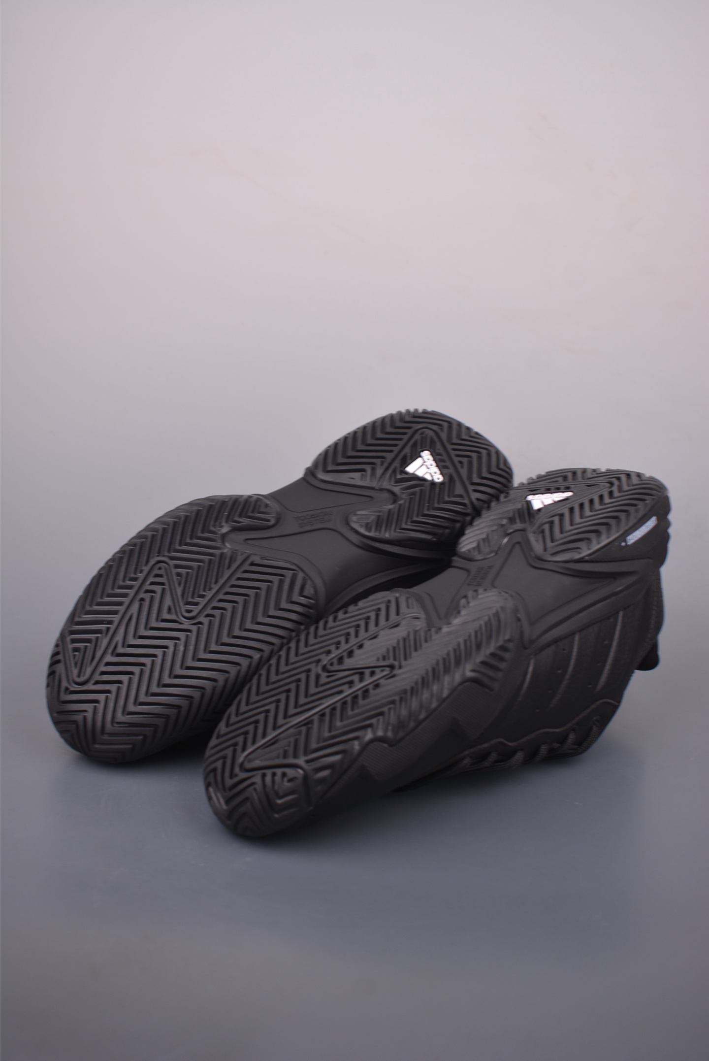 Barricade 13 M Leather 全新网球鞋 JP7238-莆田鞋,莆田鞋货源,高仿鞋,高仿鞋货源,安福档口,莆田高仿鞋,莆田鞋批发,高仿鞋批发,莆田高仿运动鞋,高仿运动鞋,莆田运动鞋 Barricade 13 M Leather 全新网球鞋 JP7238