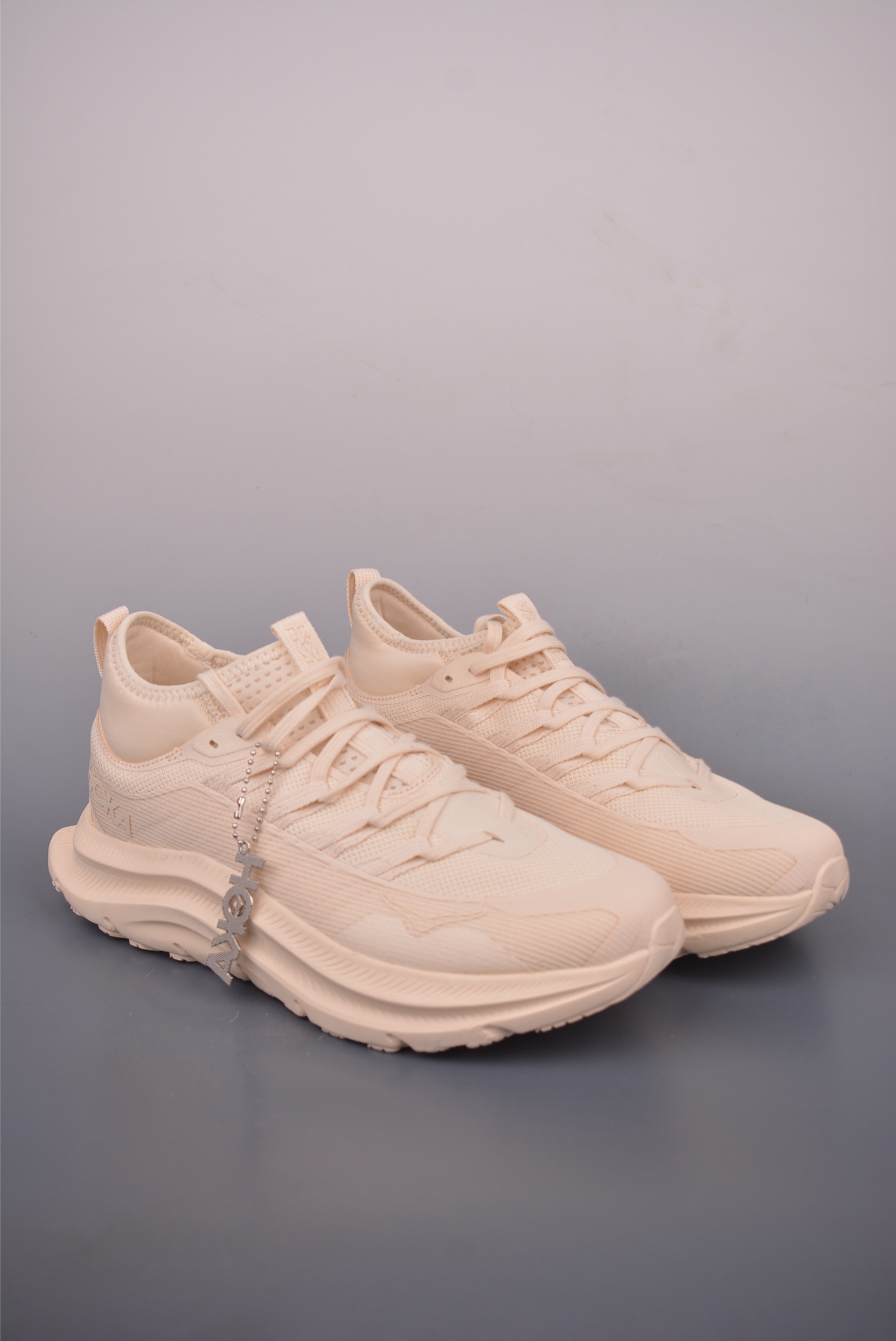 Hoka One One Kawana Mid: Comfortable, Slip-Resistant, Low-Top Running Shoes