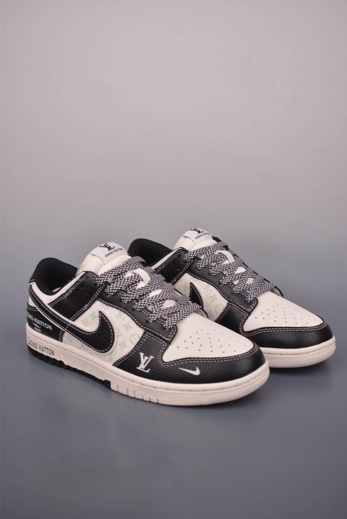 Nike SB Dunk Low Louis Vuitton Custom Sneakers - Premium Quality & Comfort 2 i1760314961478 3713 0 0