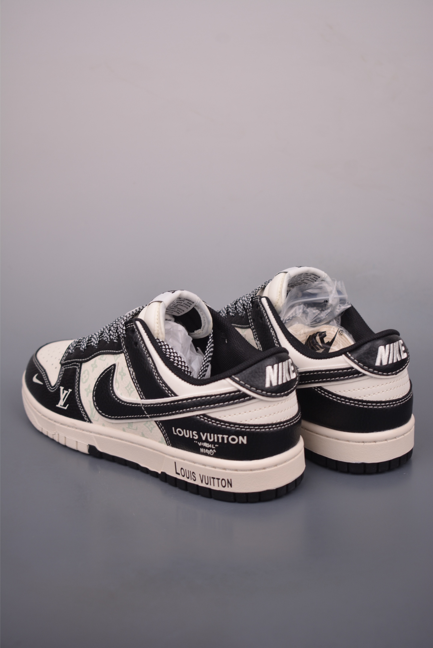 Nike SB Dunk Low Louis Vuitton Custom Sneakers - Premium Quality & Comfort 3 i1760314961501 9080 0 1