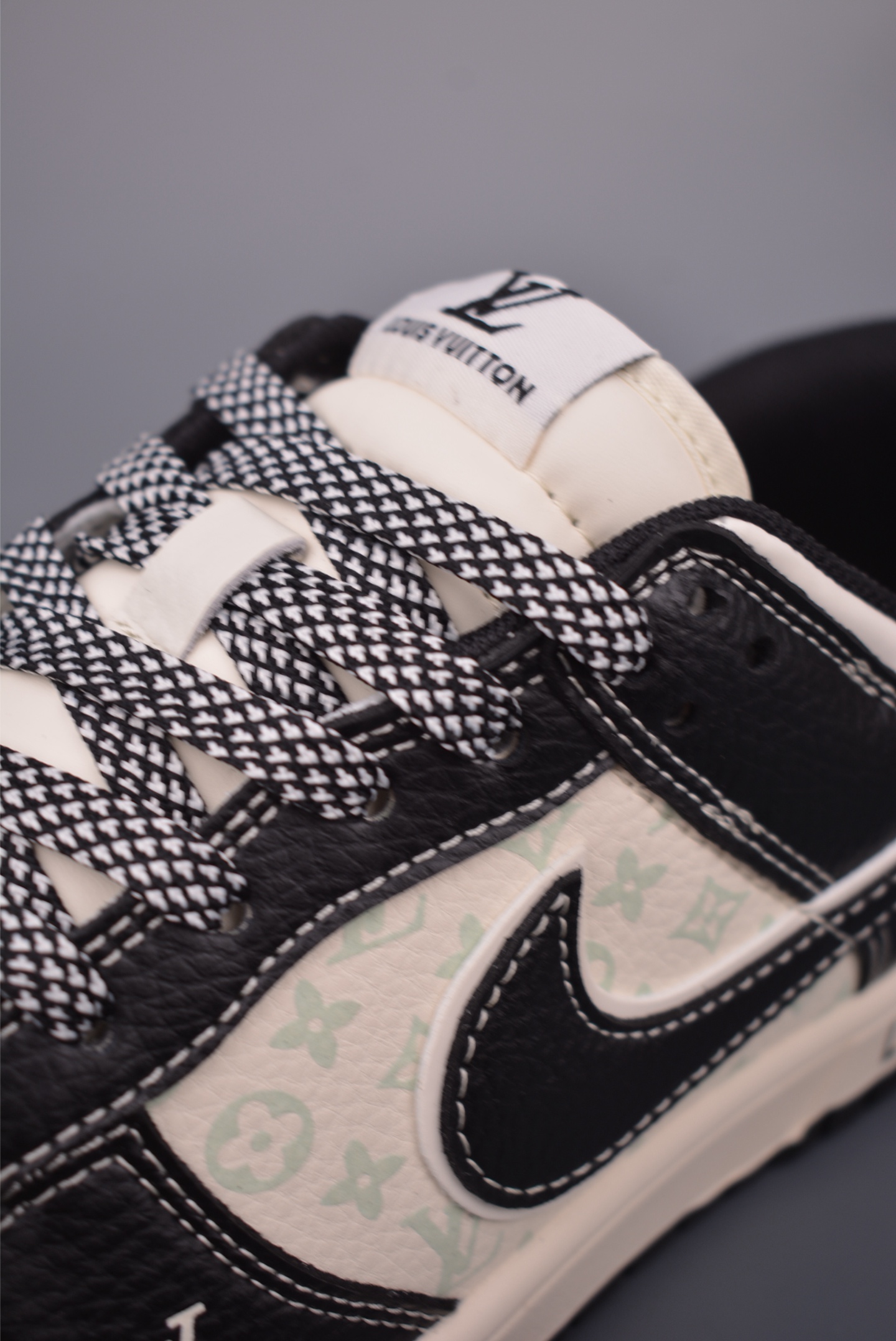 Nike SB Dunk Low Louis Vuitton Custom Sneakers - Premium Quality & Comfort 8 i1760314963912 2553 0 6
