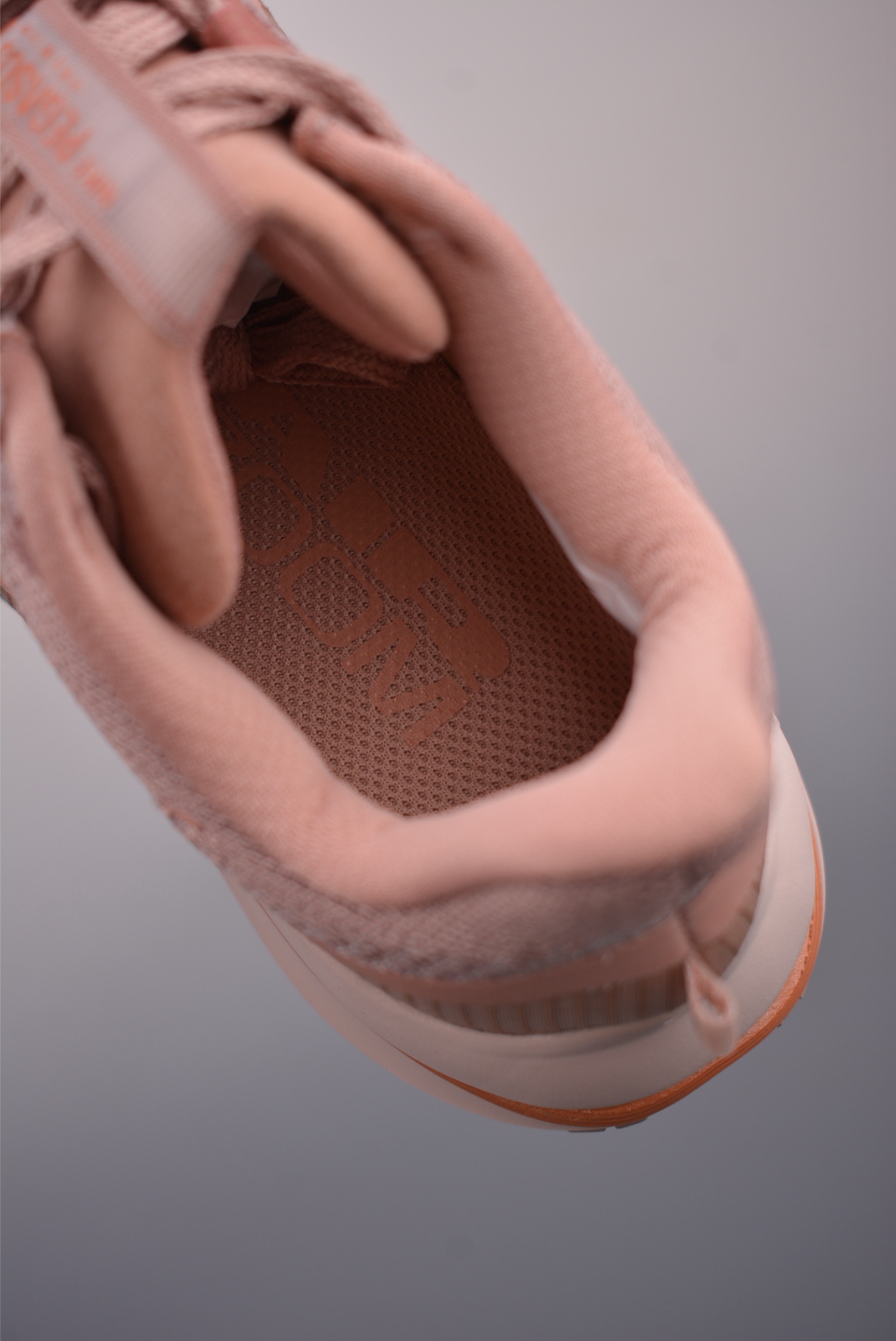 Nike Pegasus Premium 纯原版本 减震防滑耐磨透气 低帮跑步鞋 HQ2593-603-莆田鞋,莆田鞋货源,高仿鞋,高仿鞋货源,安福档口,莆田高仿鞋,莆田鞋批发,高仿鞋批发,莆田高仿运动鞋,高仿运动鞋,莆田运动鞋 Nike Pegasus Premium 纯原版本 减震防滑耐磨透气 低帮跑步鞋 HQ2593-603