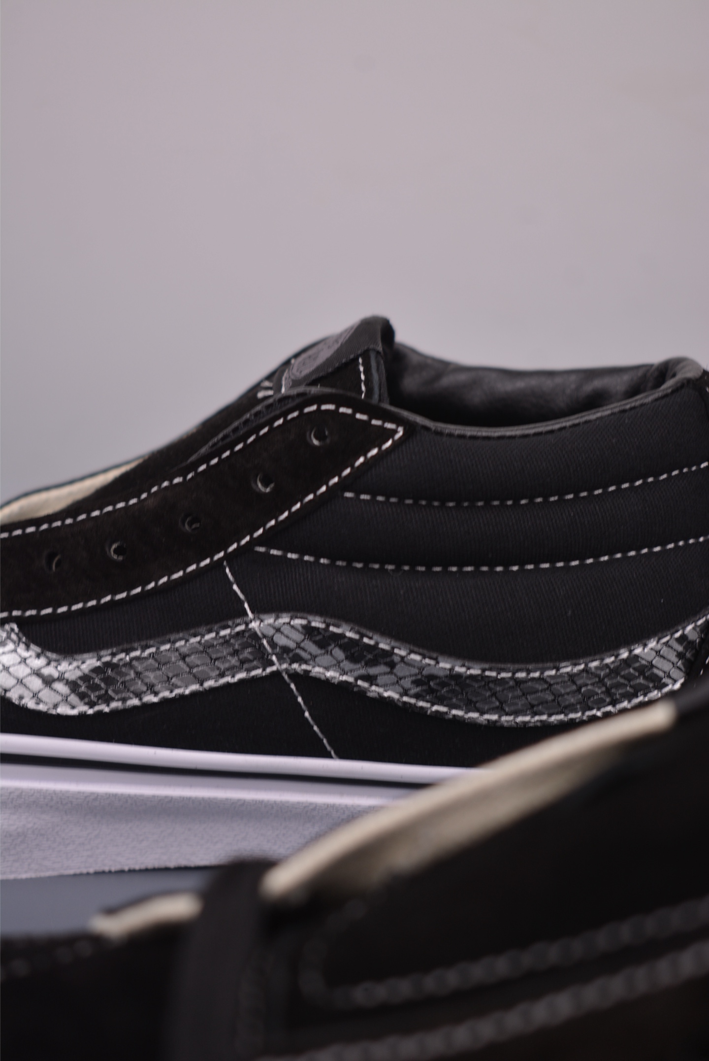 Vans Sk8-Mid Reissue SF Black Snake Stripe Canvas Skate Shoes 8 i1760486643396 3426 0 7