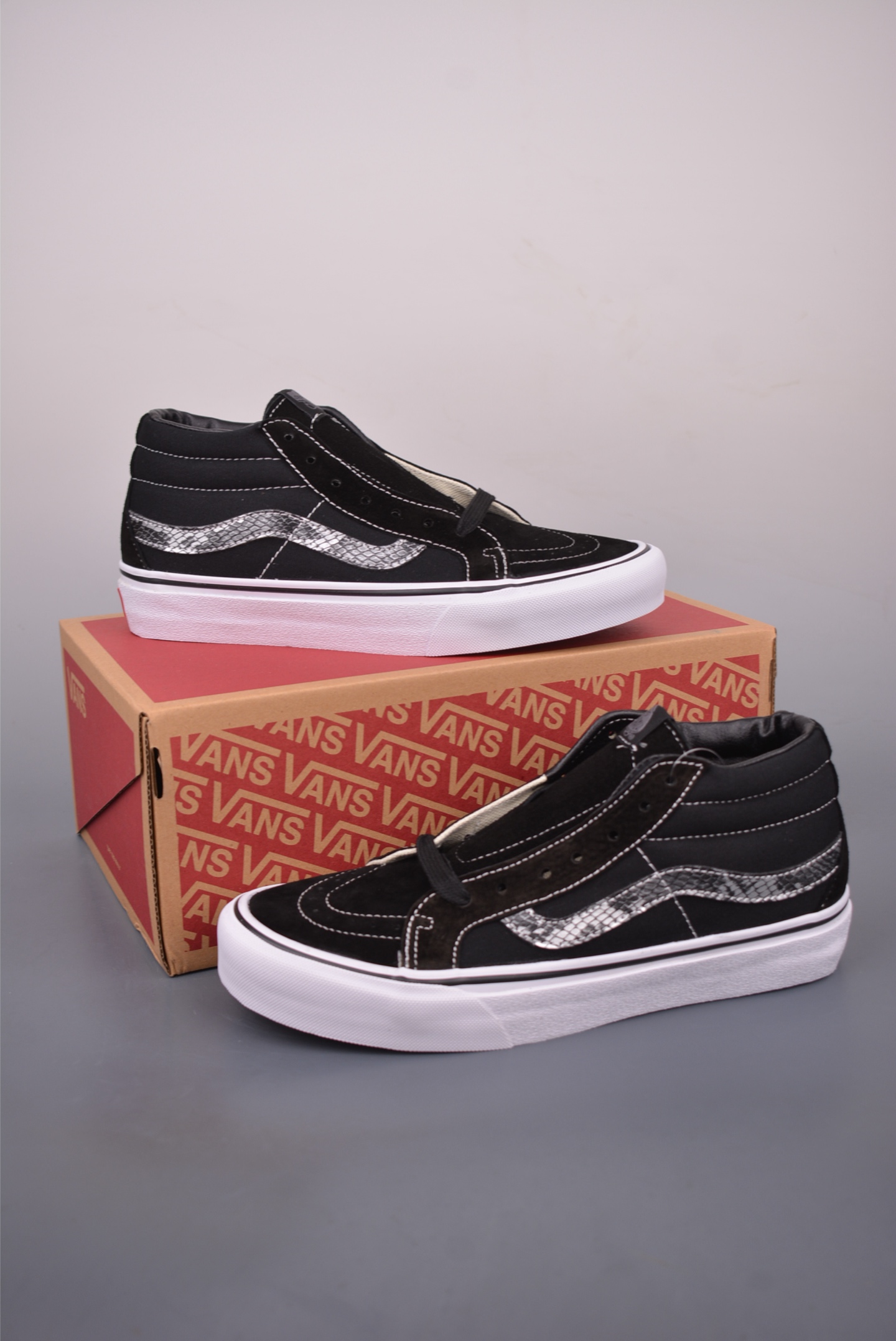 Vans Sk8-Mid Reissue SF Black Snake Stripe Canvas Skate Shoes 5 i1760486643422 7347 0 4