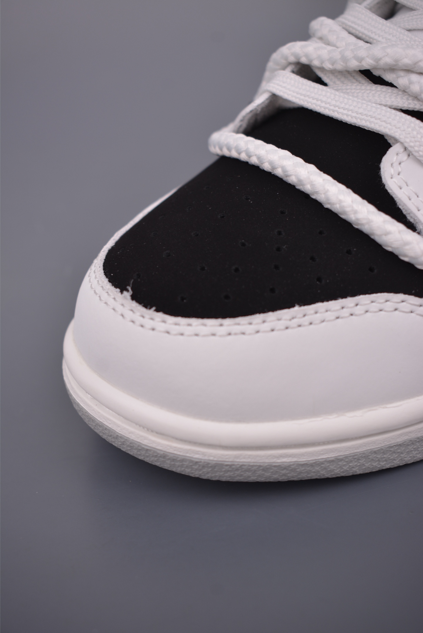 Nike SB Dunk Low Deconstructed White Black Sneakers - Premium Quality 6 i1760486841529 9400 0 5