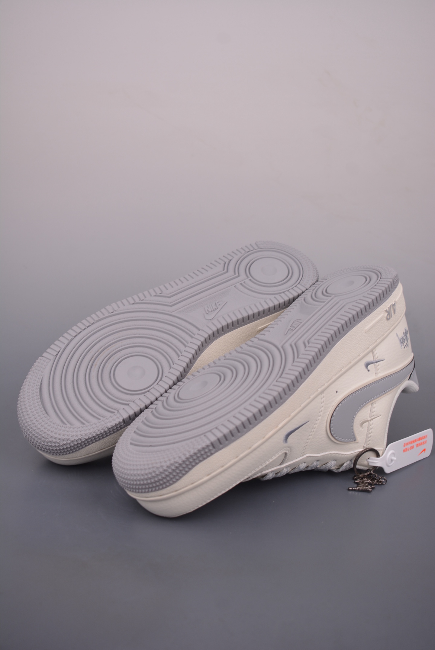 Nike Air Force 1 Low 斯图西联名 CS5288-040-莆田鞋,莆田鞋货源,高仿鞋,高仿鞋货源,安福档口,莆田高仿鞋,莆田鞋批发,高仿鞋批发,莆田高仿运动鞋,高仿运动鞋,莆田运动鞋 Nike Air Force 1 Low 斯图西联名 CS5288-040