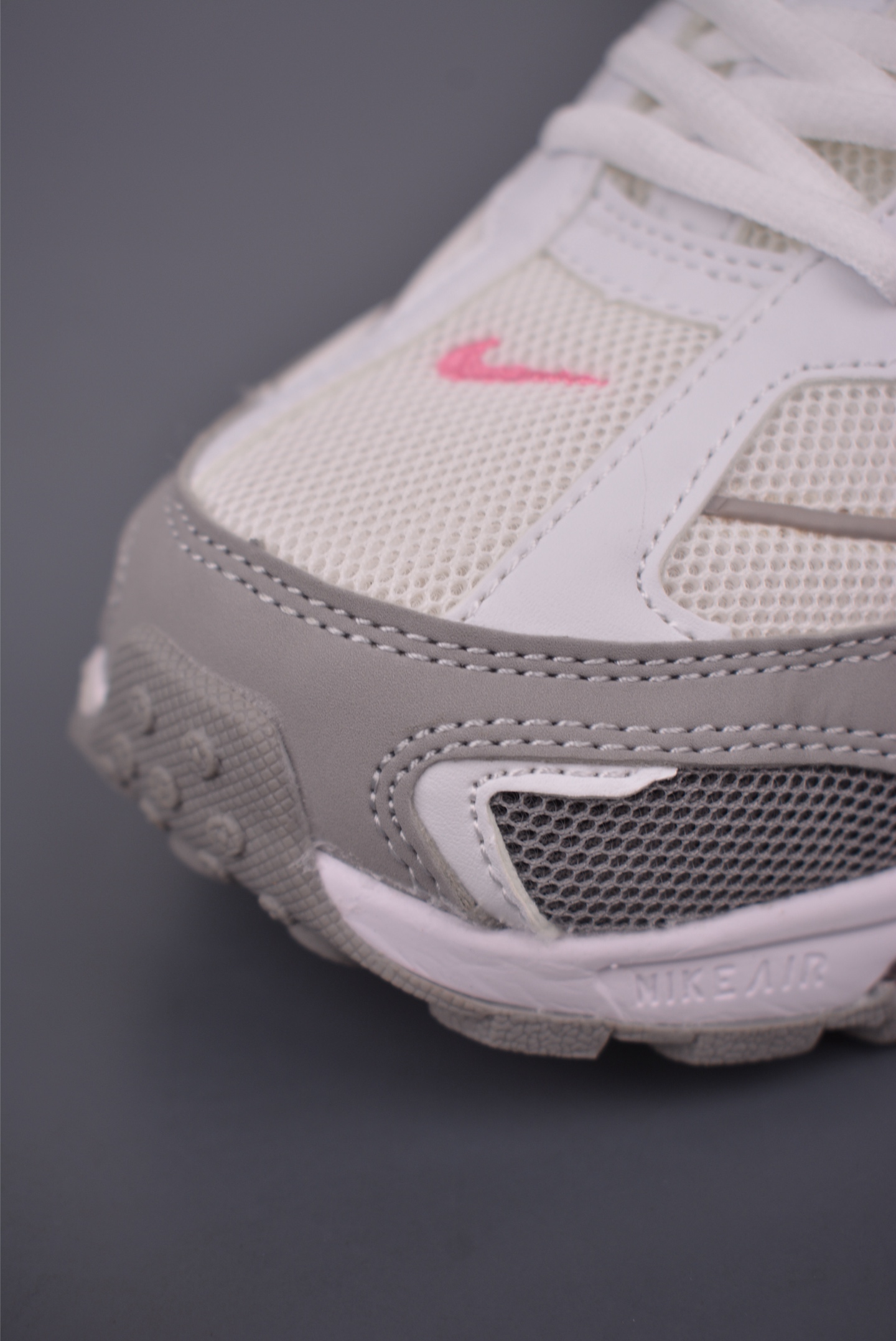 Nike Shox Ride 2 SP x Supreme Women's Running Shoes White Pink DN1615 6 i1760527849499 9608 0 5