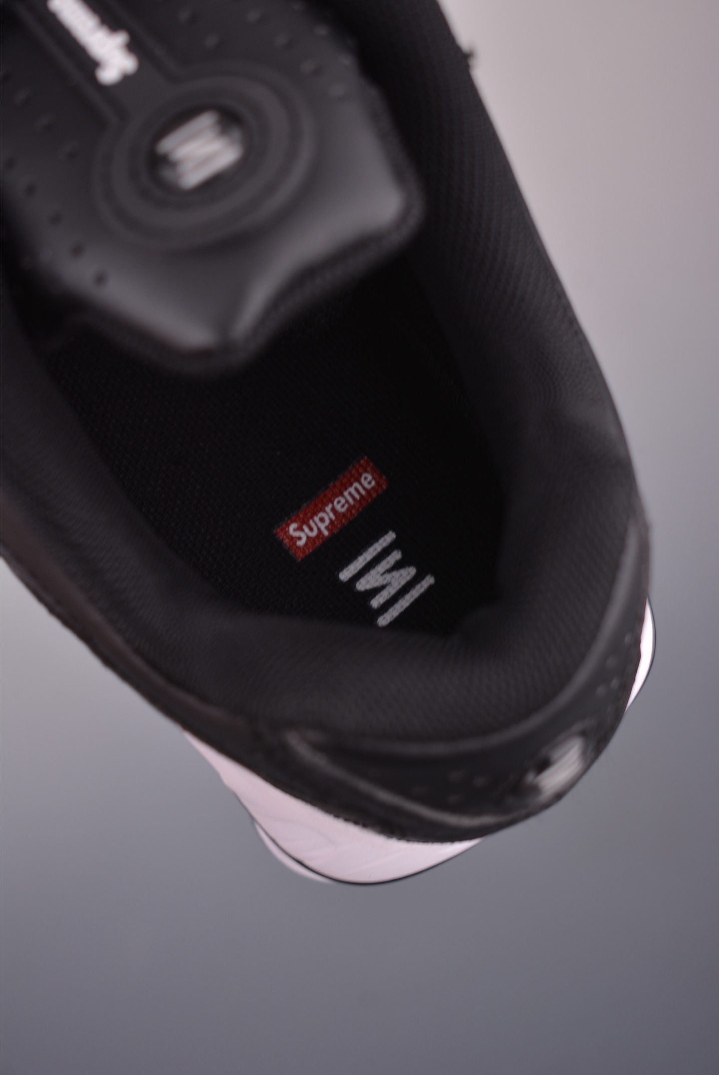 Nike Shox Ride 2 SP x Supreme Collab Running Shoes - Cushioned Comfort 9 i1760527885414 8537 0 8