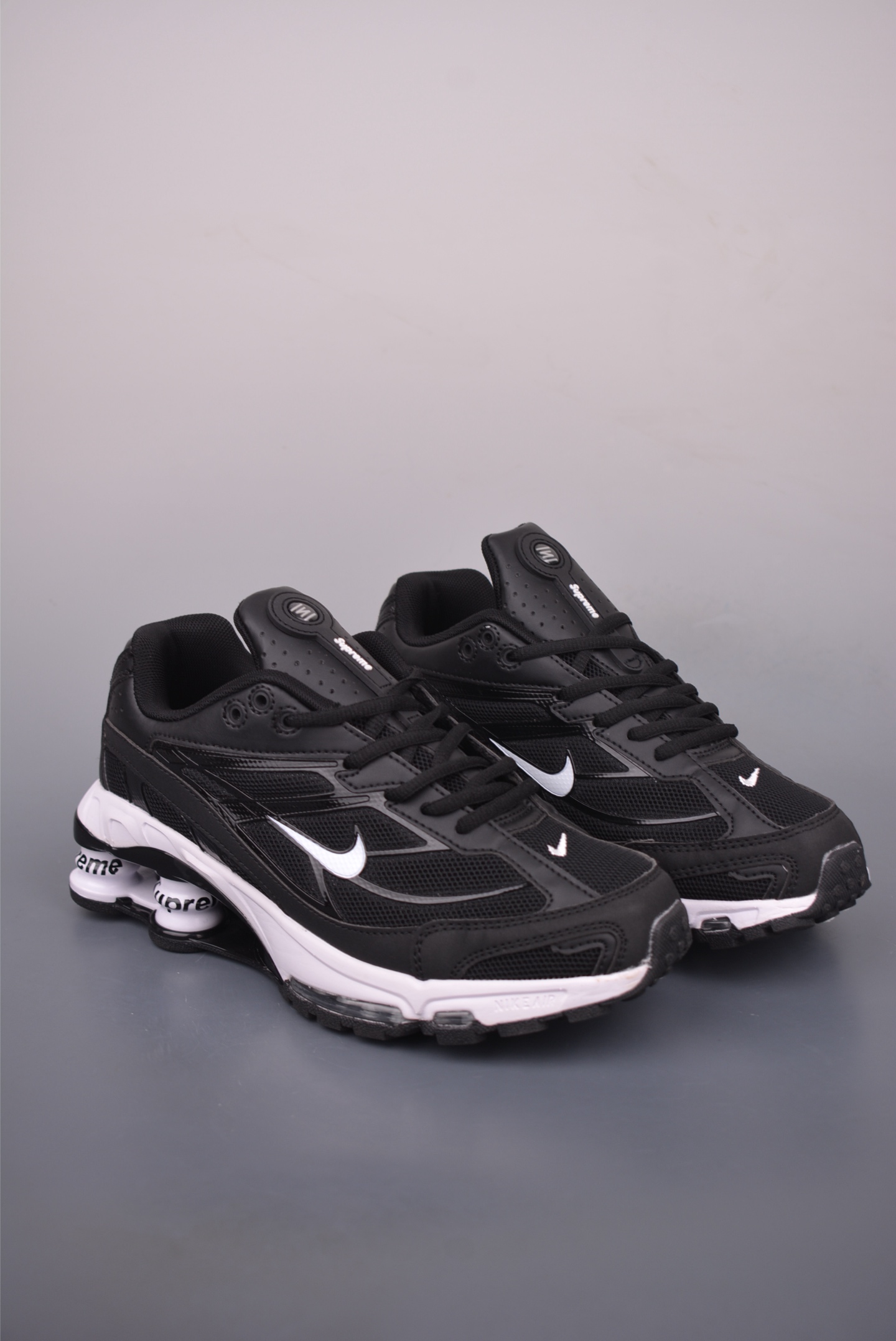 Nike Shox Ride 2 SP x Supreme Collab Running Shoes - Cushioned Comfort