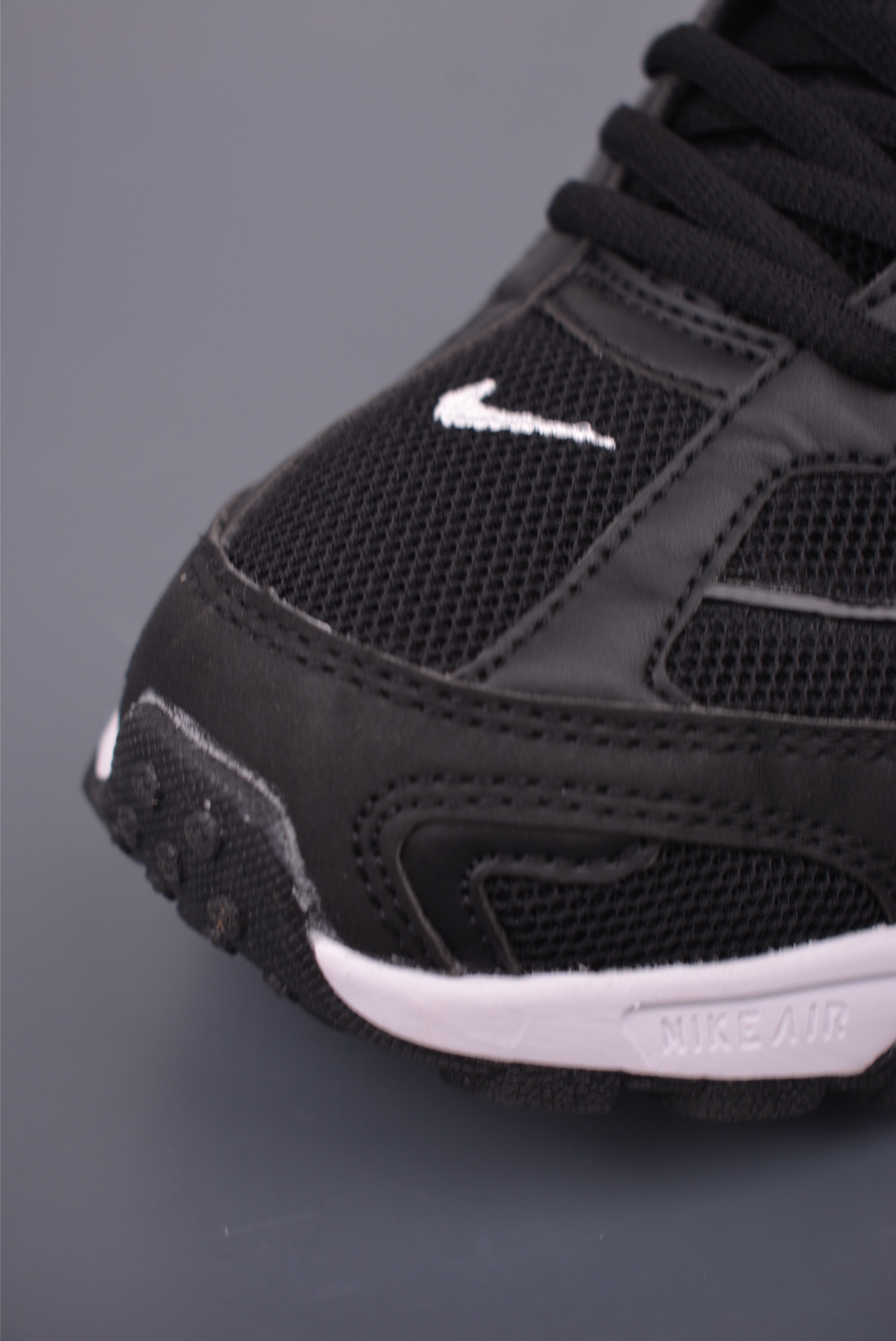 Nike Shox Ride 2 SP x Supreme Collab Running Shoes - Cushioned Comfort 6 i1760527888350 6789 0 5