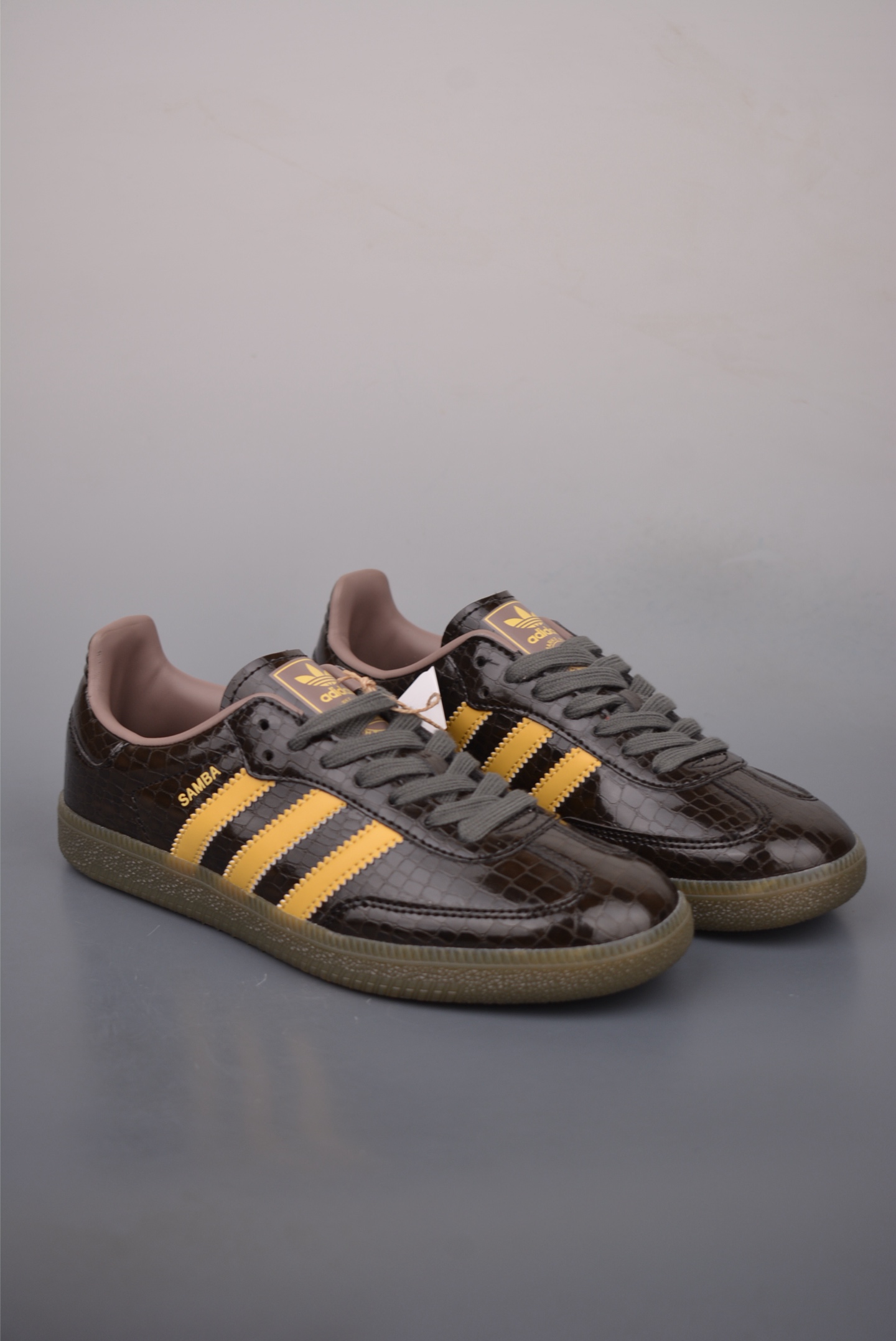 Adidas Samba OG Retro Leather Sneakers - Brown/Gold - Iconic Style & Comfort