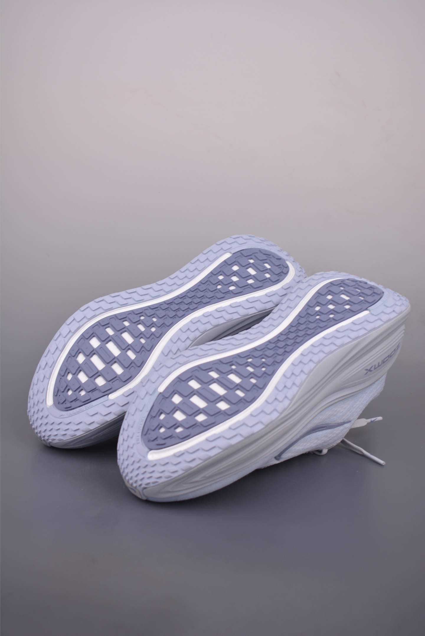 Nike Air Zoom Vomero Plus Running Shoes - Zoom Cushioning Technology 3 i1760555020567 9147 0 2