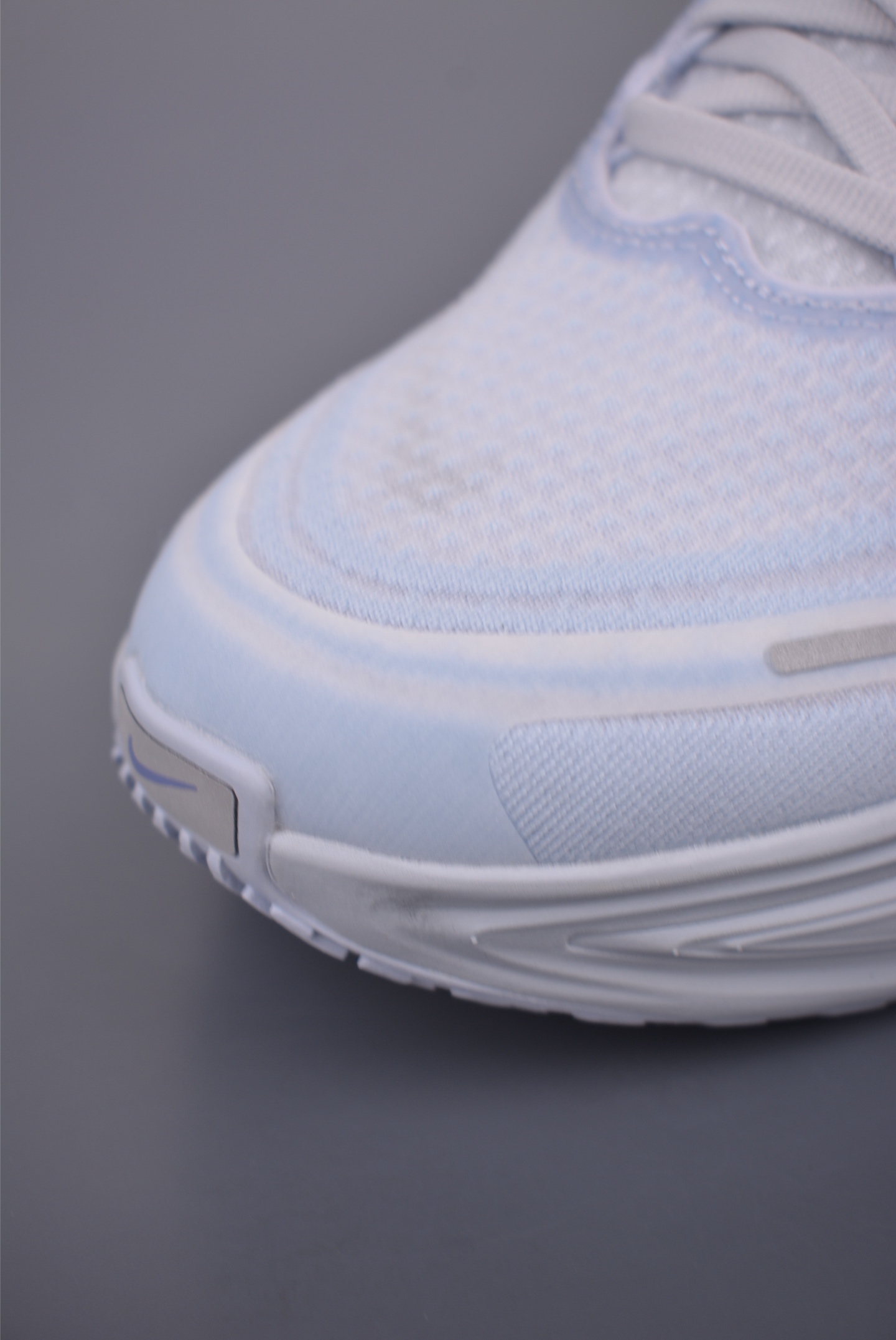 Nike Air Zoom Vomero Plus Running Shoes - Zoom Cushioning Technology 6 i1760555020602 6357 0 5