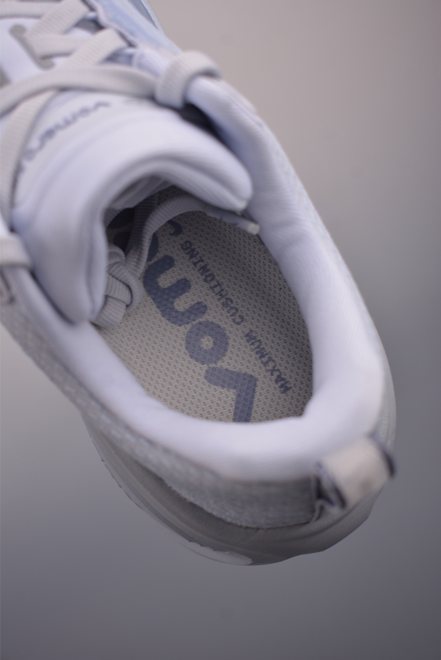 Nike Air Zoom Vomero Plus Running Shoes - Zoom Cushioning Technology 9 i1760555024025 2411 0 8