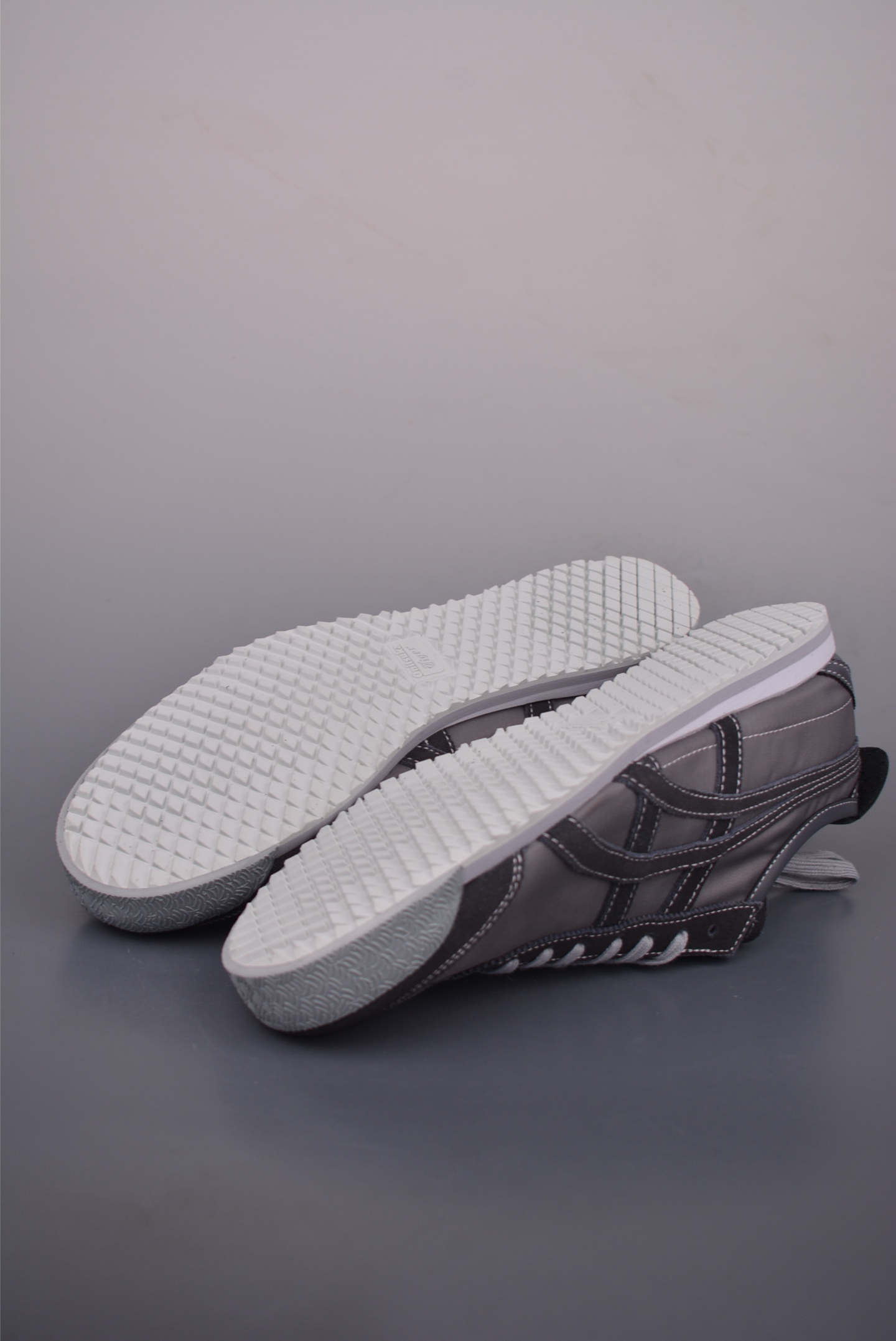 Asics鬼冢虎 MEXICO 66 NM 做工精赞 1183C176-020