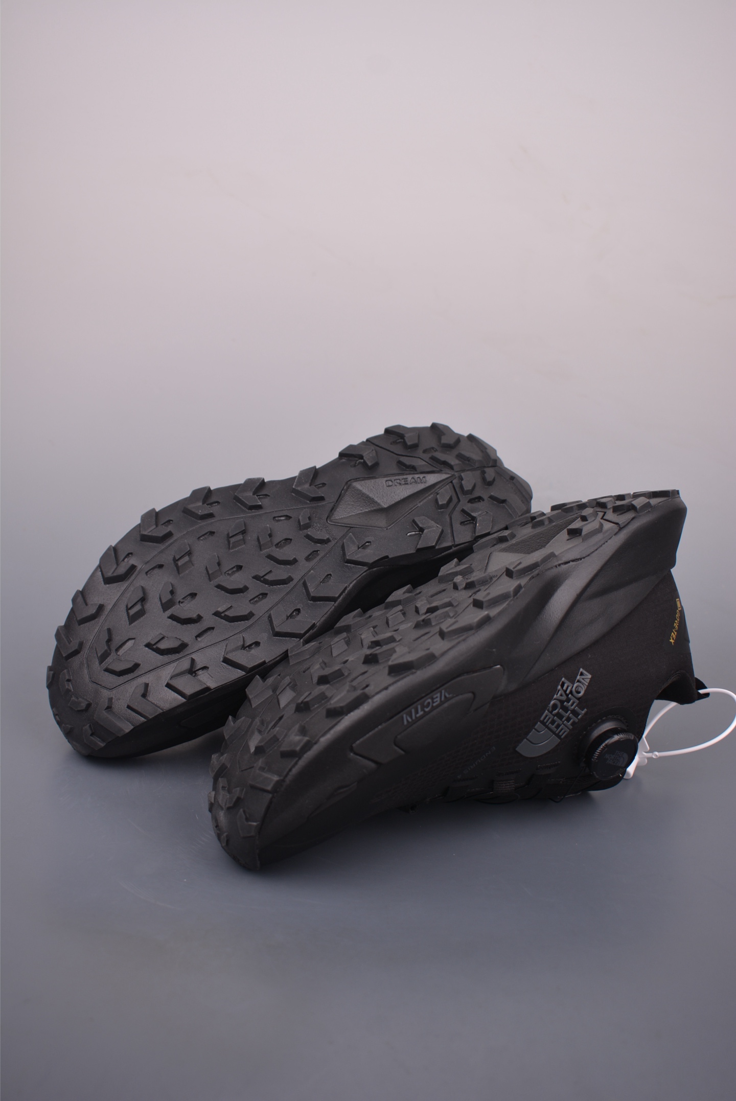 The North Face Men's Vectiv Enduris Low Trail Running Shoe - NFOA2AEP-72T2 3 i1760556143163 6573 0 2