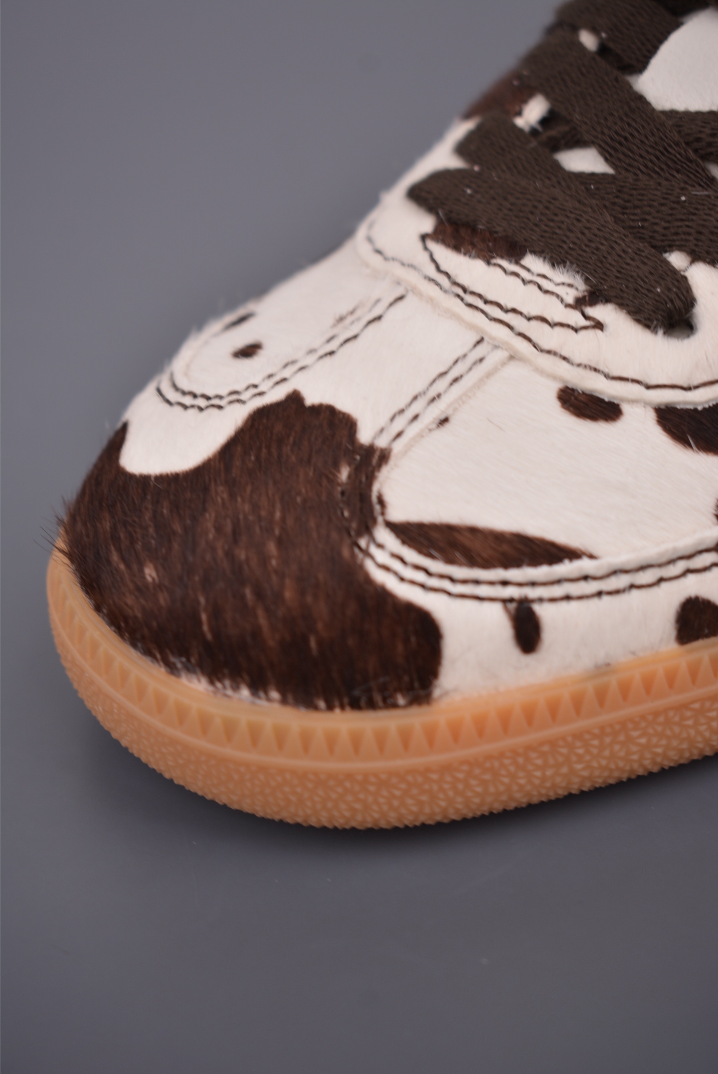 Adidas Samba 复古桑巴板鞋 KK2239-High Quatity Cheap Brand wholesale wholesaler seller Clothes Bags handbags Sneakers Top Fashion Clothing Shoes from China Factory Chinese suppliers best Quality Beautiful Price Adidas Samba 复古桑巴板鞋 KK2239