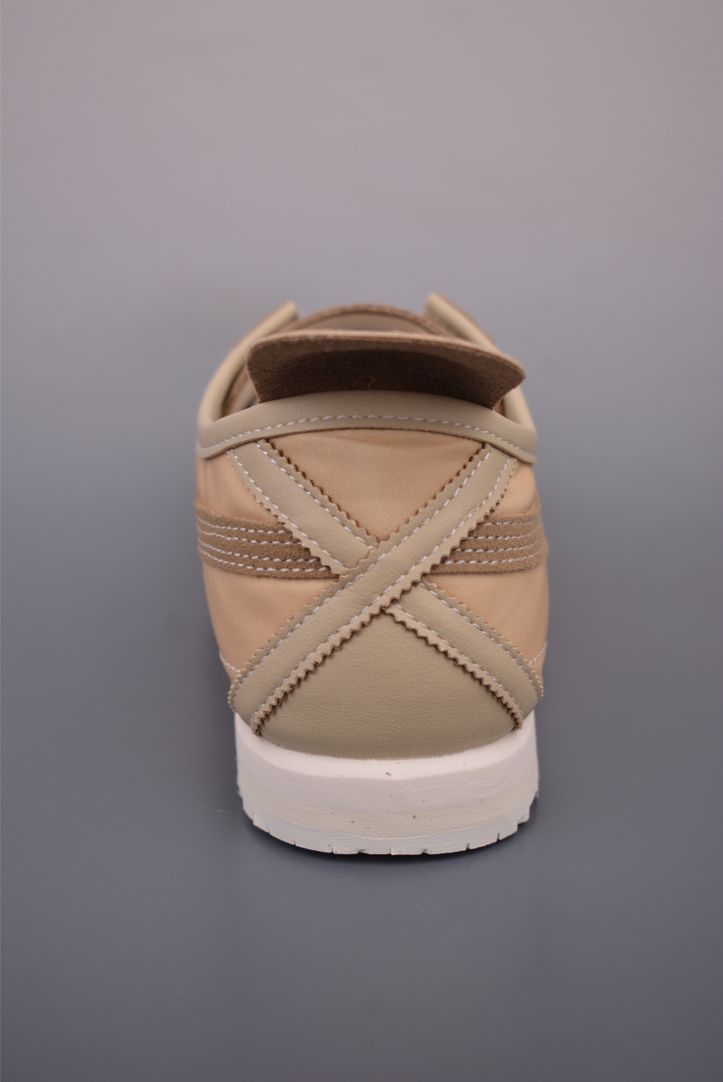 Asics鬼冢虎 MEXICO 66 SD 做工精赞 1183C176-200-High Quatity Cheap Brand wholesale wholesaler seller Clothes Bags handbags Sneakers Top Fashion Clothing Shoes from China Factory Chinese suppliers best Quality Beautiful Price Asics鬼冢虎 MEXICO 66 SD 做工精赞 1183C176-200