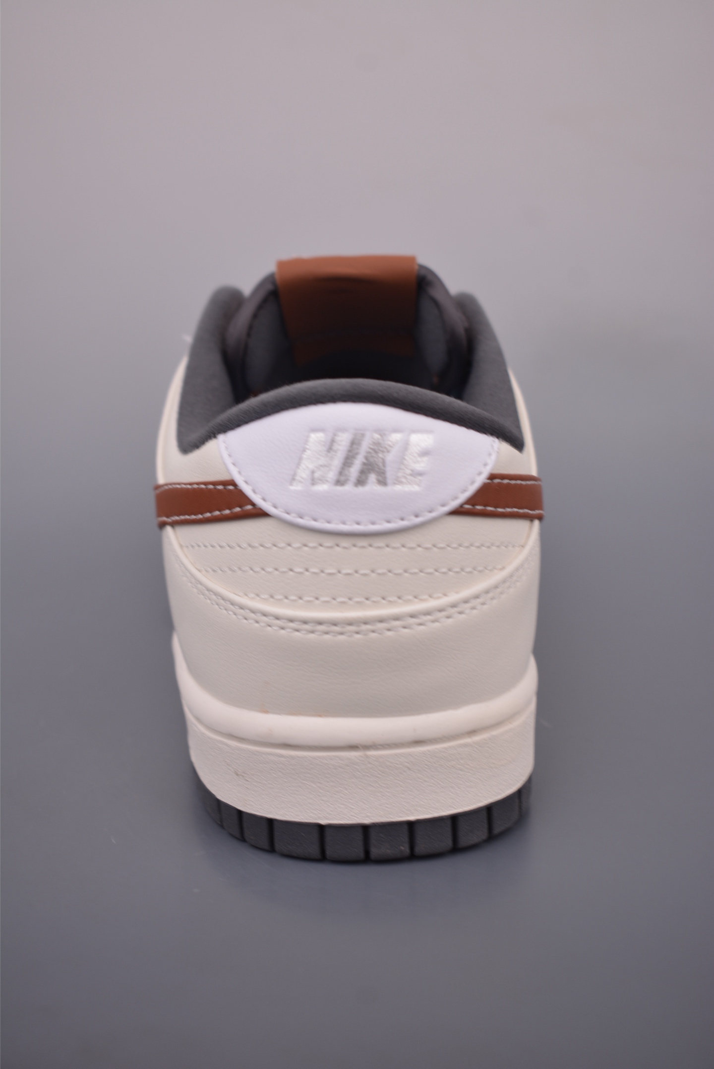 Nike SB Dunk Low White/Brown Premium Leather Sneakers IM6670-2022622 4 i1760659671743 4392 0 3
