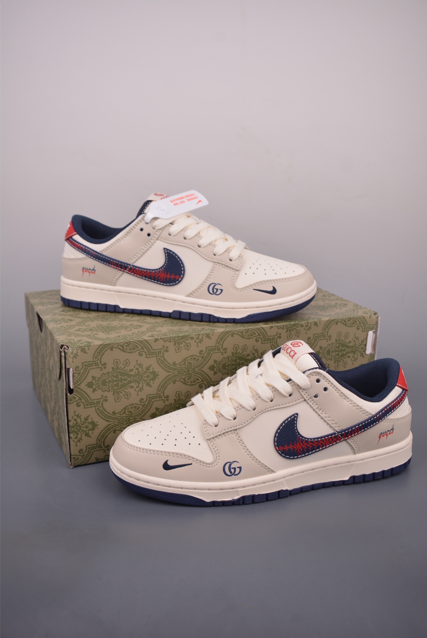 Nike SB Dunk Low Gucci Collab Sneakers - Premium Leather, Perfect Detailing 6 i1760659880733 9111 0 4