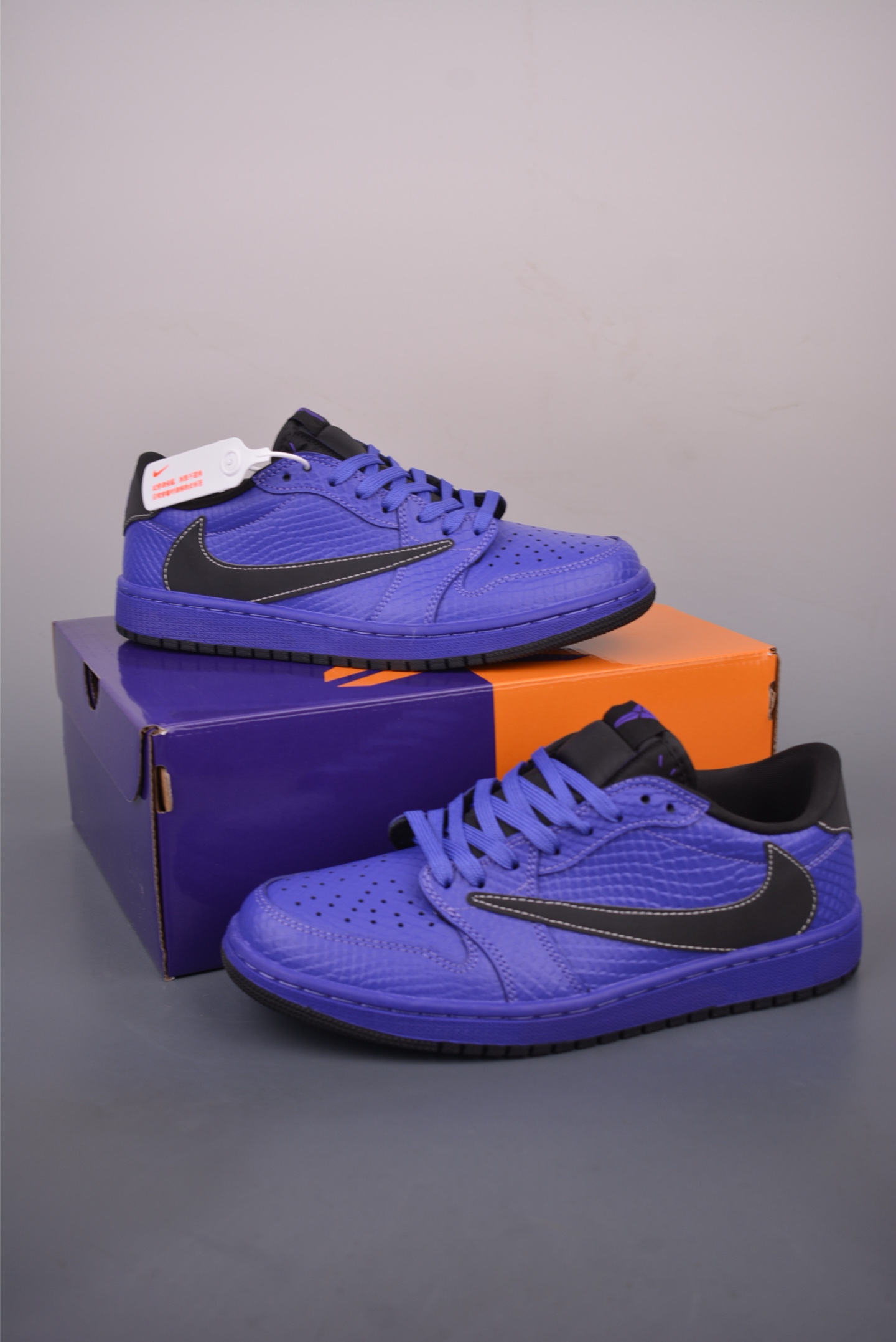 Fragment Design Travis Scott x Air Jordan 1 Low Purple Sneakers 6 i1760660040206 5978 0 4