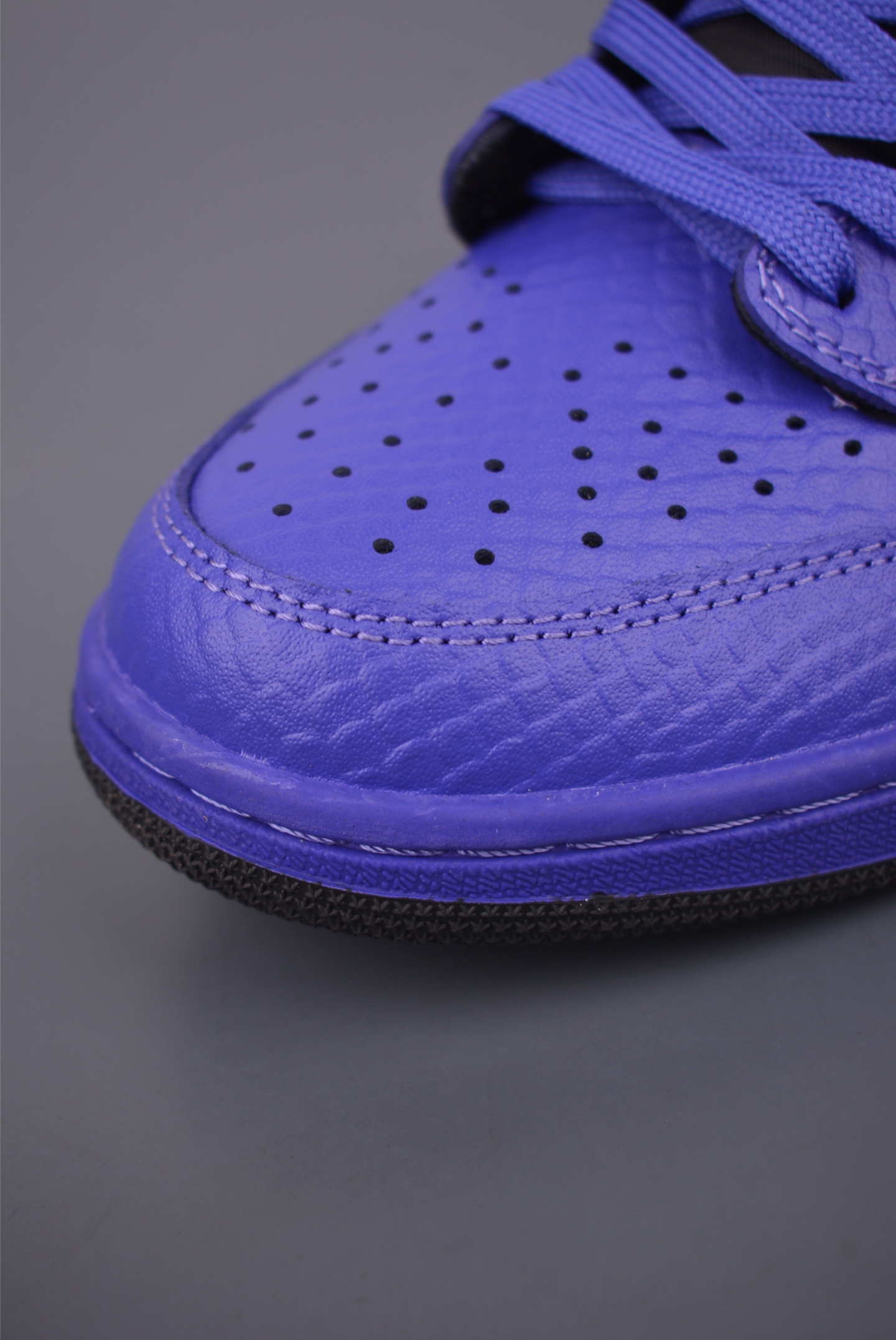 Fragment Design Travis Scott x Air Jordan 1 Low Purple Sneakers 7 i1760660049082 6607 0 5