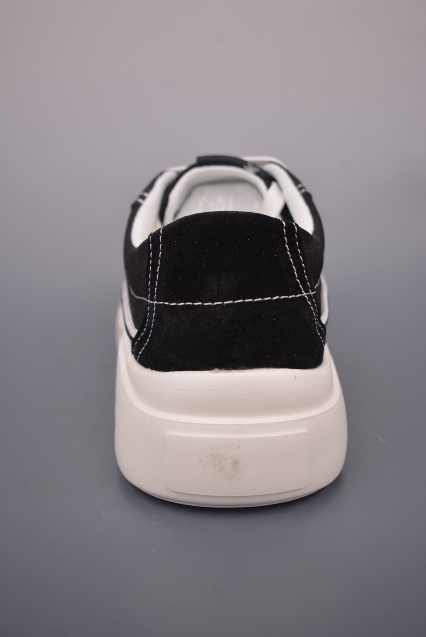 Ecco Men's 2025 Lightweight Leather Sneakers - Black/White 5 i1760694746738 5977 0 3