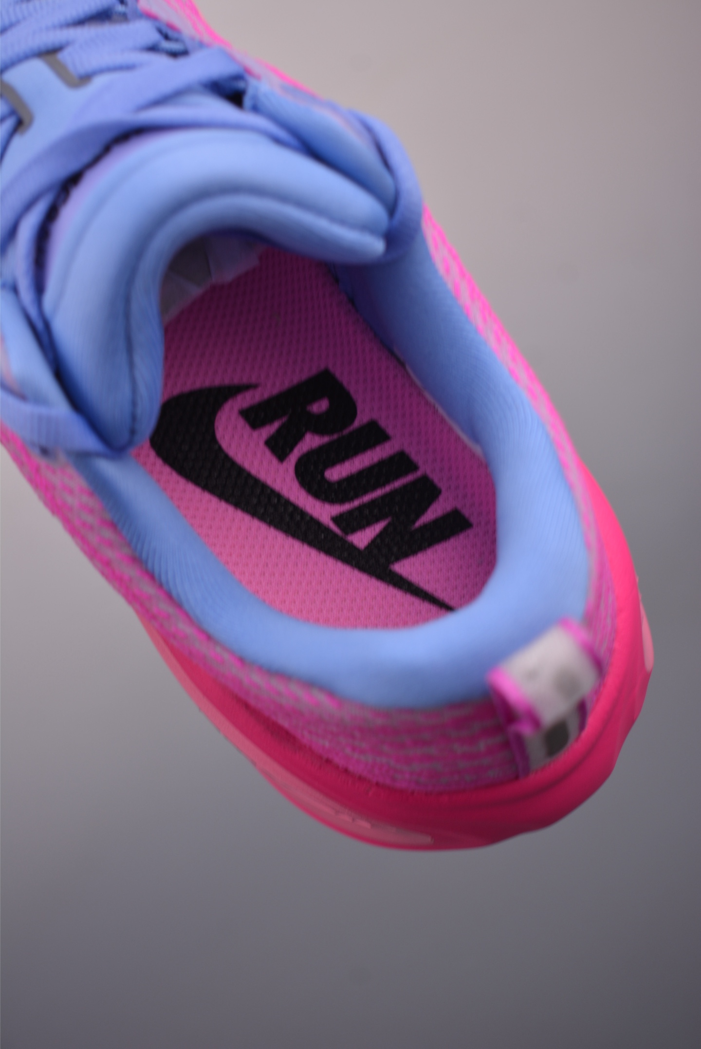 Nike Air Zoom Vomero Plus Running Shoes - Pink/Blue - HV8154-4002332 9 i1760739091163 504 0 8
