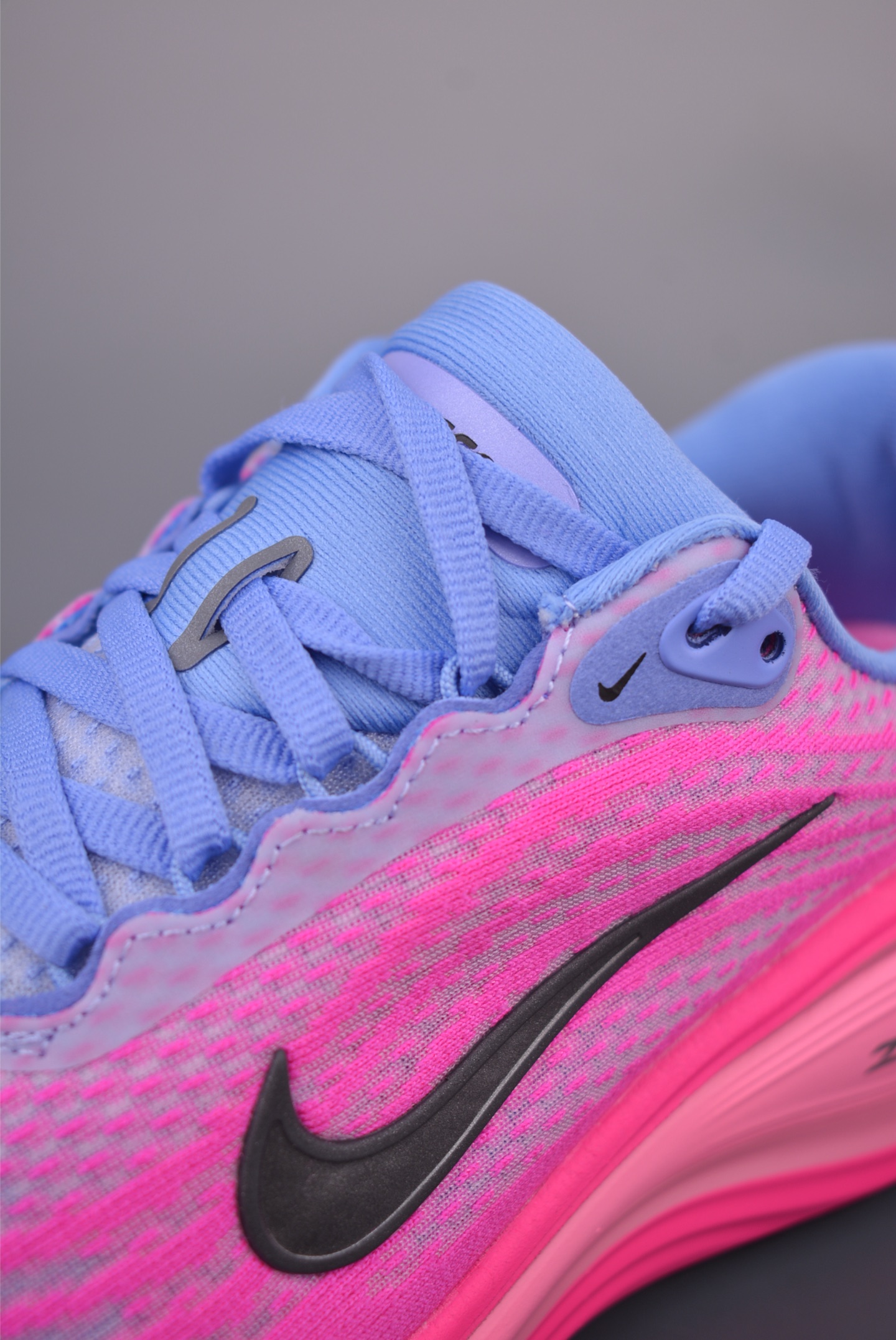 Nike Air Zoom Vomero Plus Running Shoes - Pink/Blue - HV8154-4002332 7 i1760739091173 9037 0 6