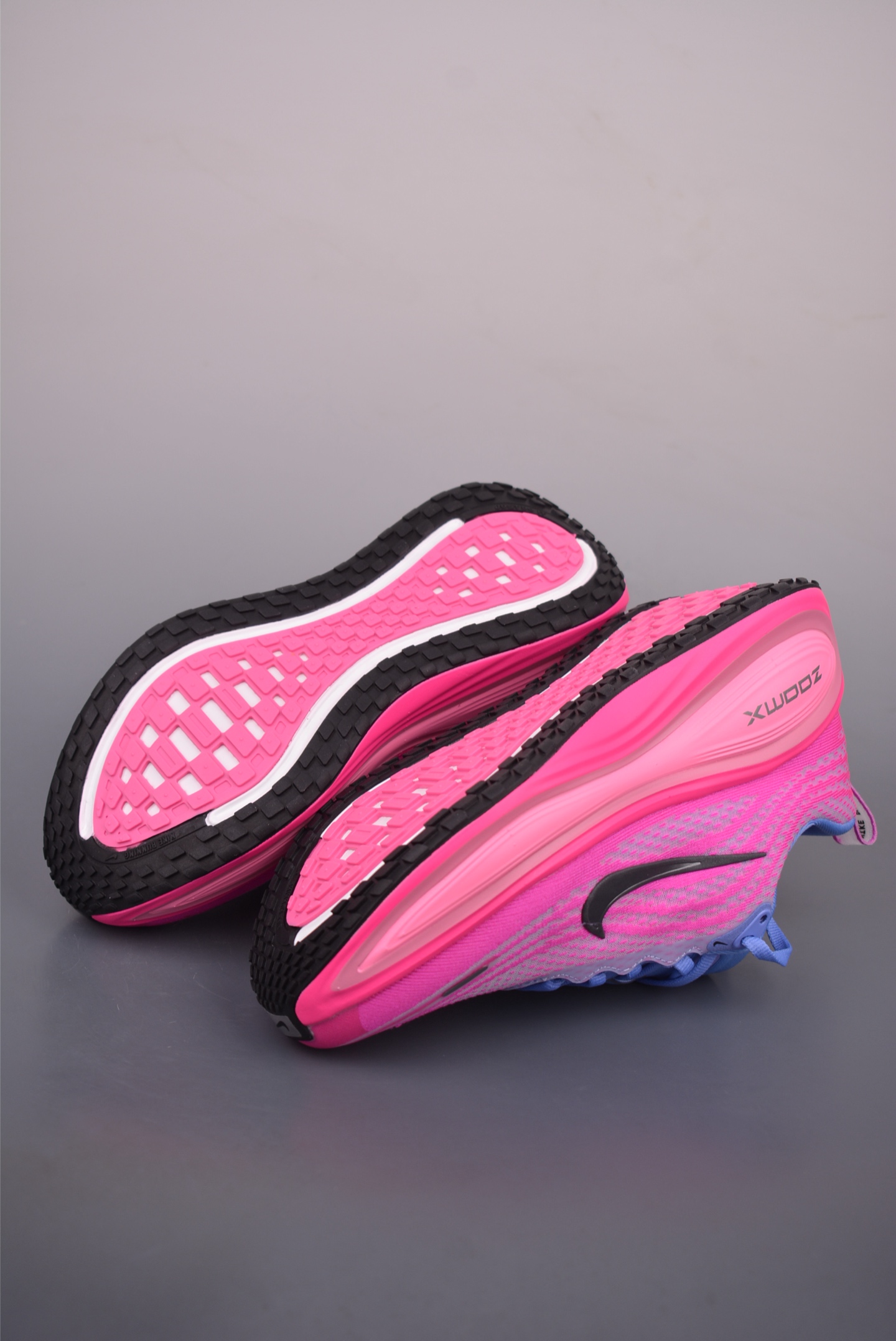 Nike Air Zoom Vomero Plus Running Shoes - Pink/Blue - HV8154-4002332 3 i1760739093947 4167 0 2