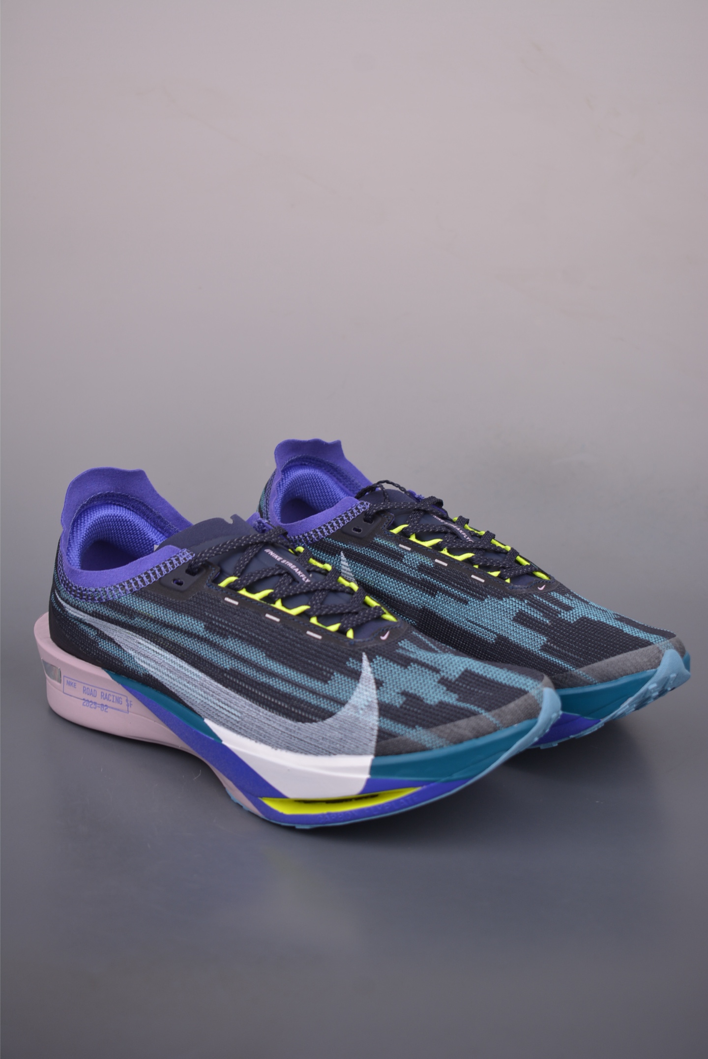Nike AIR Zoomx Streakfly 2 Running Shoes - Lightweight & Cushioned for Speed