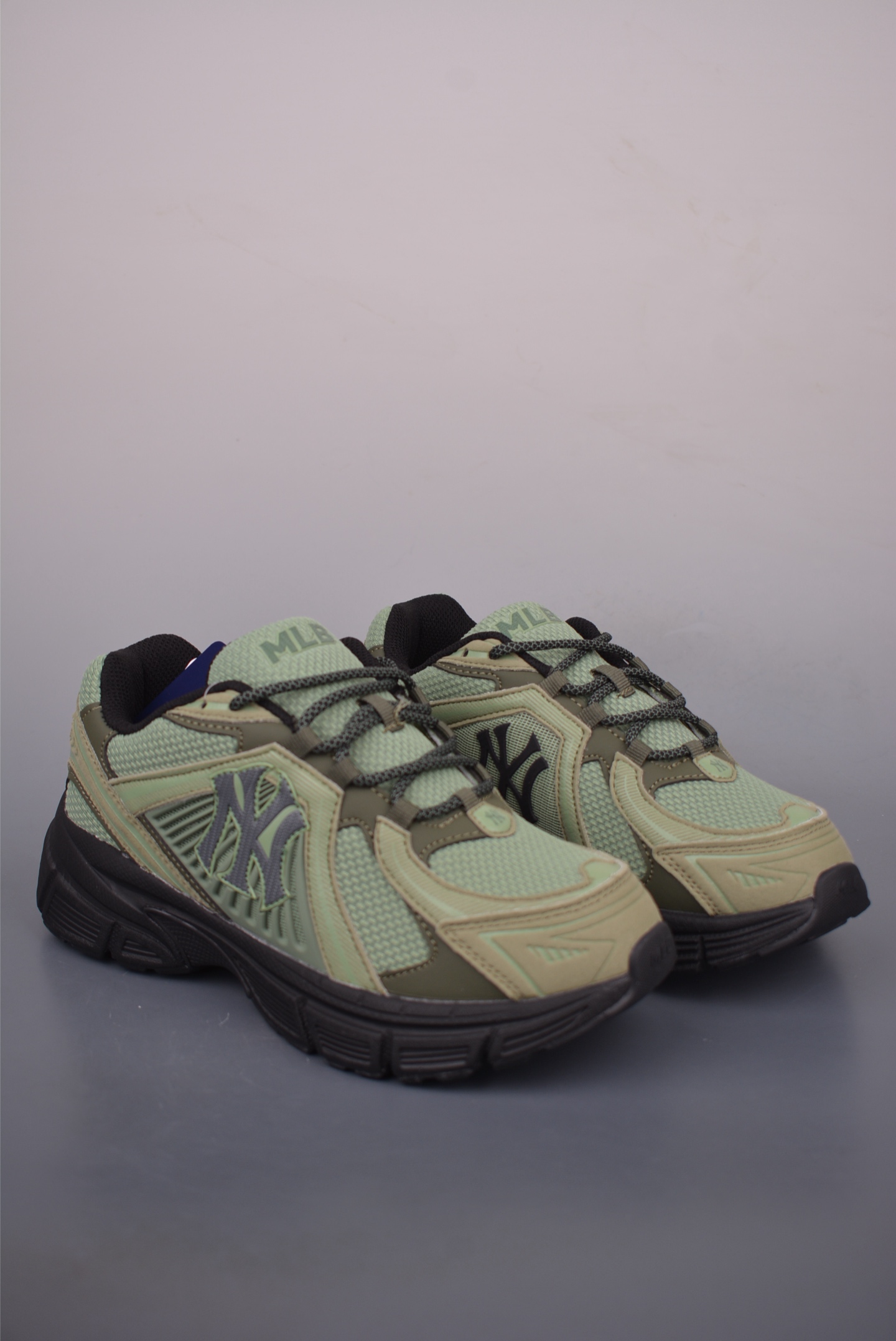 MLB Trophy Runner SD New York Yankees Chunky Sneakers - Style & Comfort