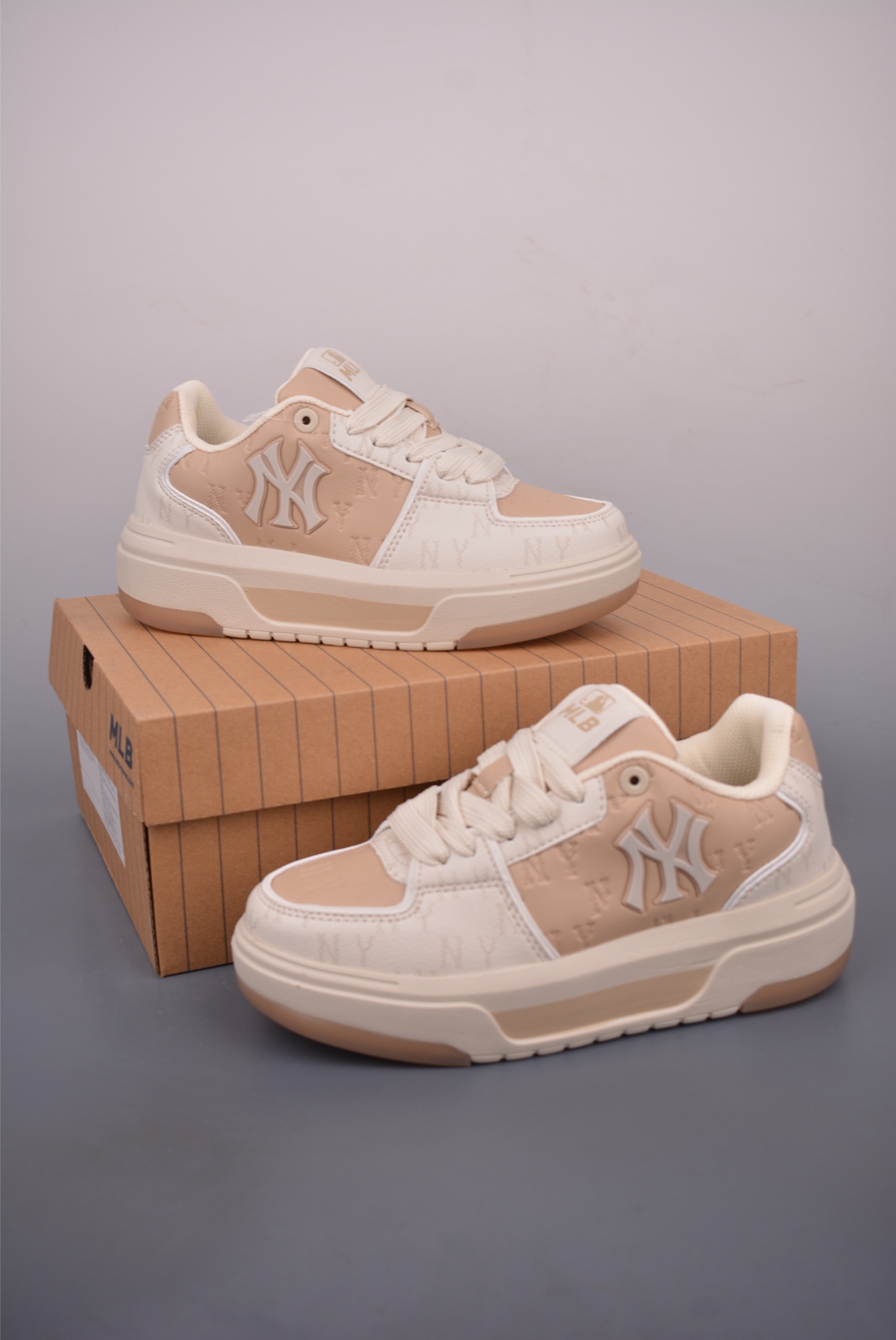 MLB Chunky Liner Embo Monogram Cooperstown Sneakers - Retro Style & Modern Comfort 5 i1760739529065 7167 0 4