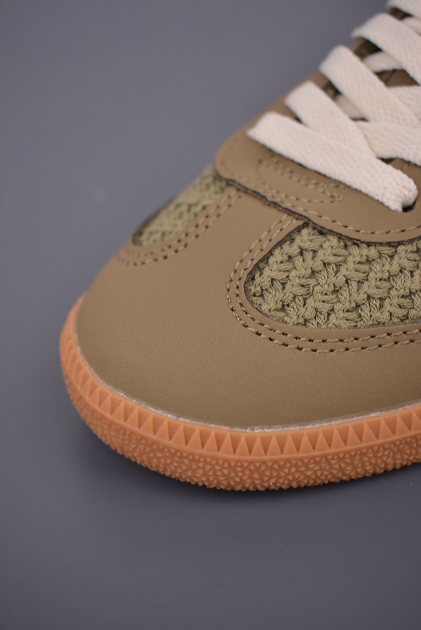 Adidas三叶草SAMBA W 休闲板鞋 JR9447