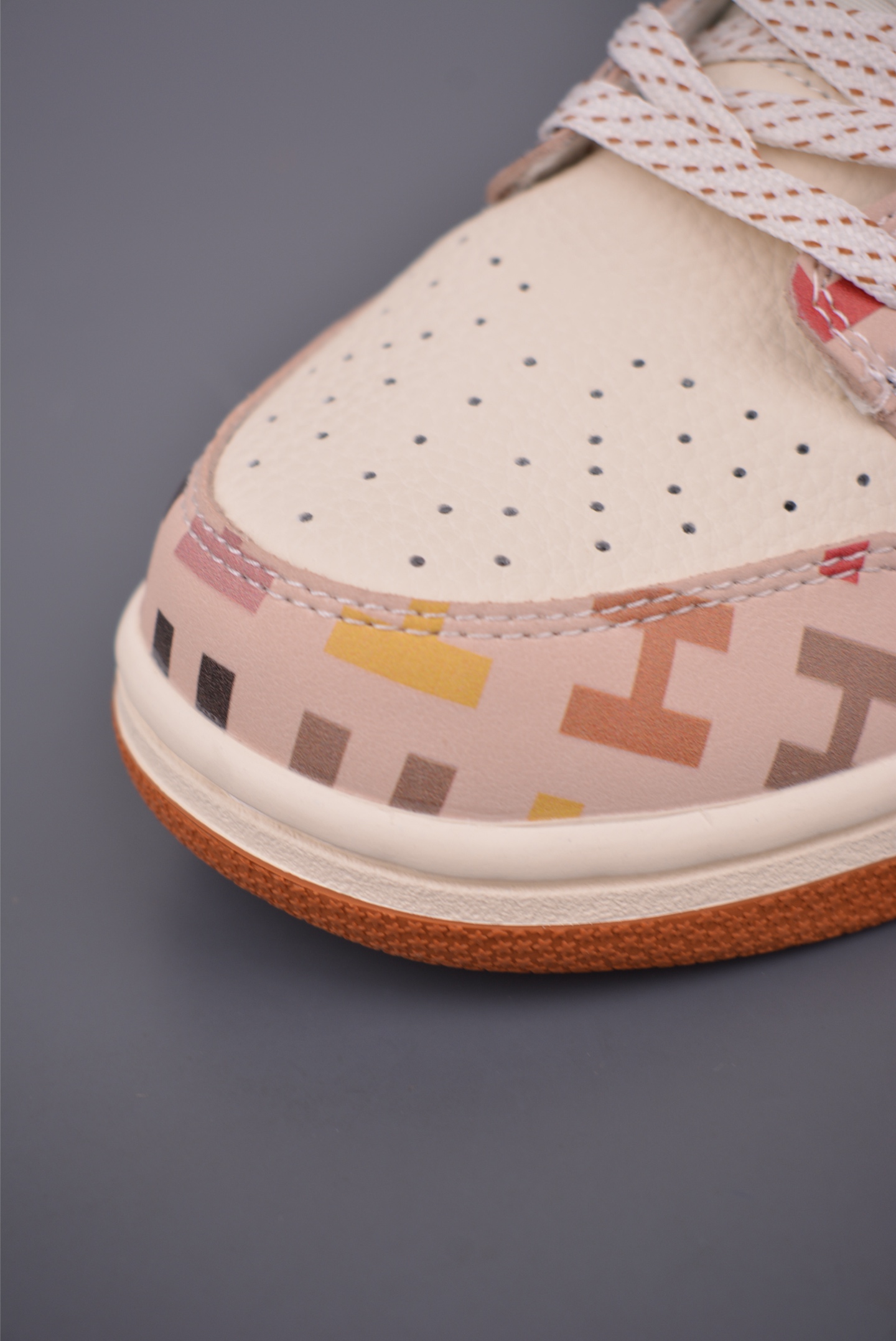 Nike SB Dunk Low 'Gucci' Collaboration Premium Quality Sneakers - SR8888 0122722 6 i1760746270192 5191 0 5