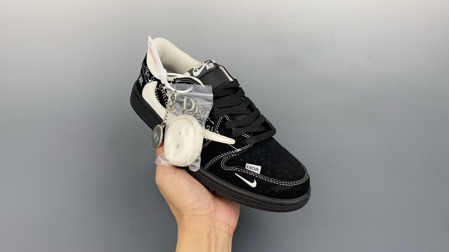 Fragment Travis Scott Dior Air Jordan 1 Low Triple Collaboration Sneakers