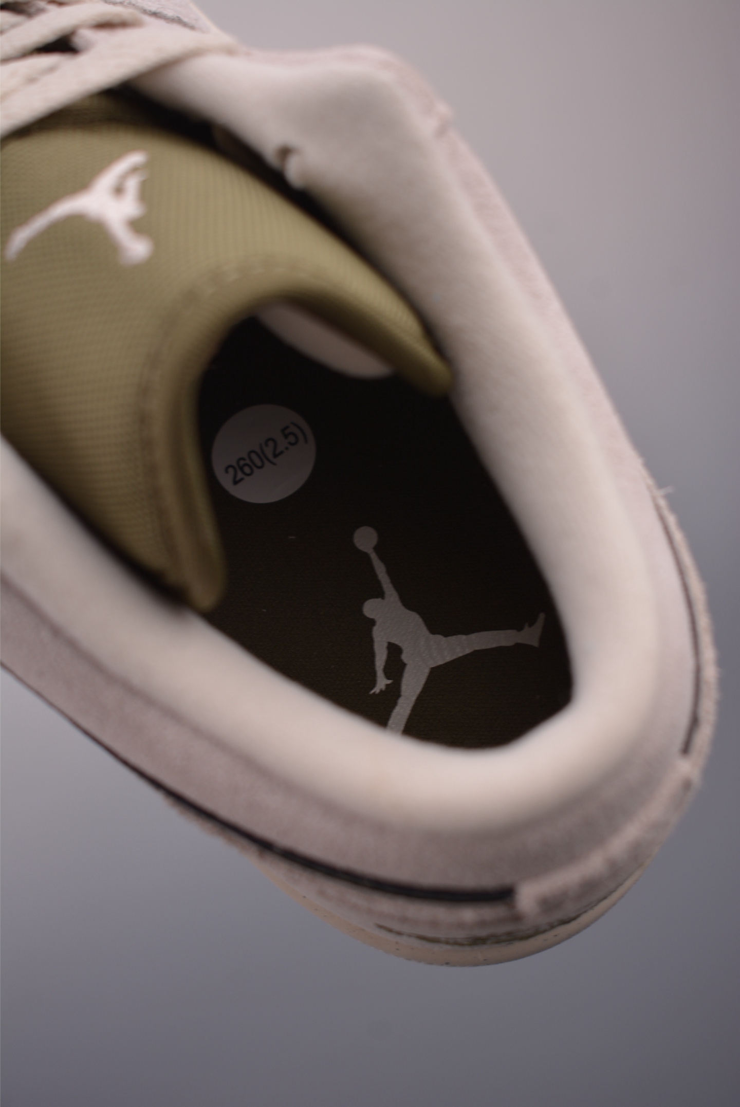 原装裸鞋级 市面最高工艺产物 Air Jordan 1 Low白绿 HV4089-201-High Quatity Cheap Brand wholesale wholesaler seller Clothes Bags handbags Sneakers Top Fashion Clothing Shoes from China Factory Chinese suppliers best Quality Beautiful Price 原装裸鞋级 市面最高工艺产物 Air Jordan 1 Low白绿 HV4089-201