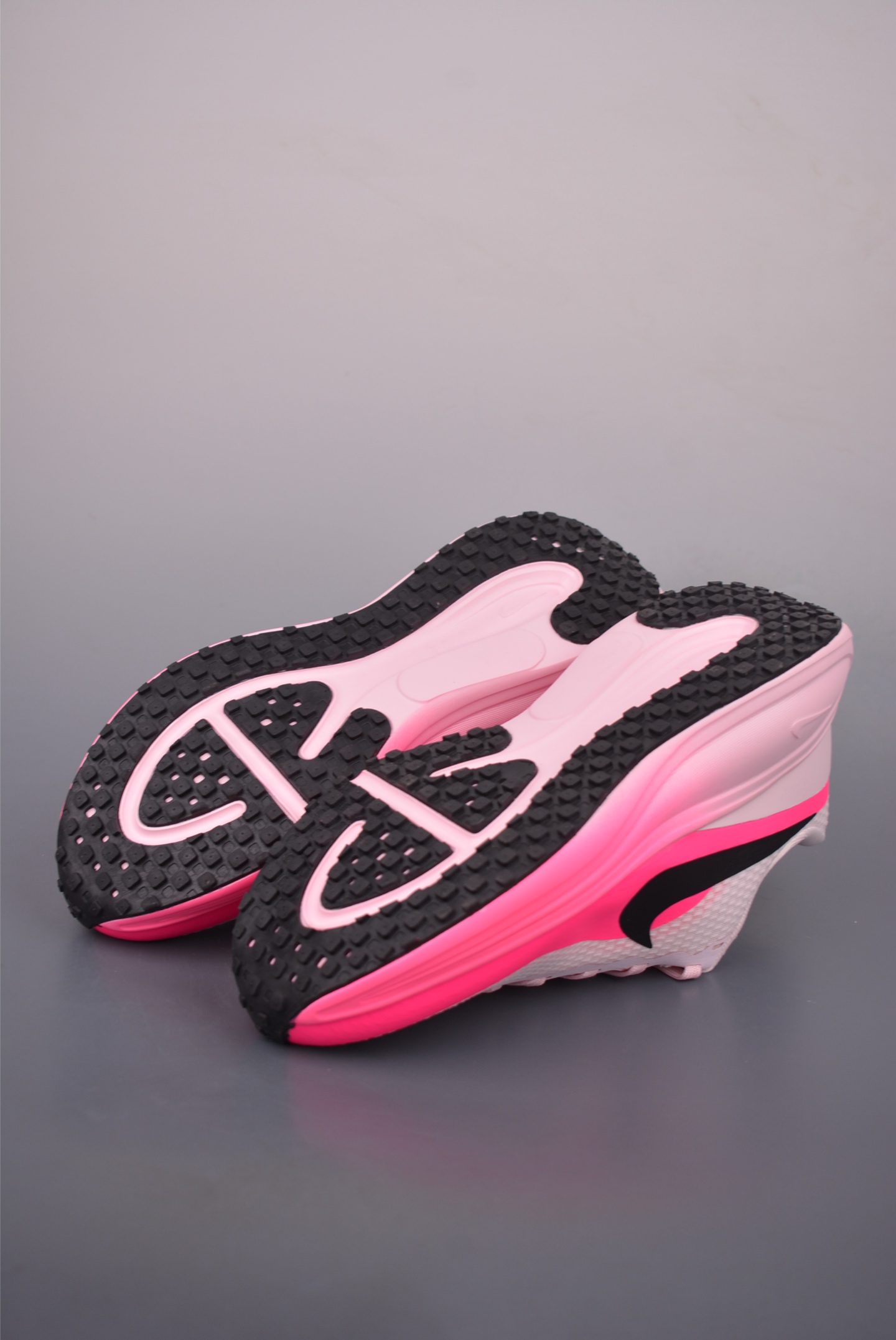 Nike Revolution 8 Women's Running Shoes - Lightweight Comfort, Pink/Black 4 i1760855019087 9781 0 2