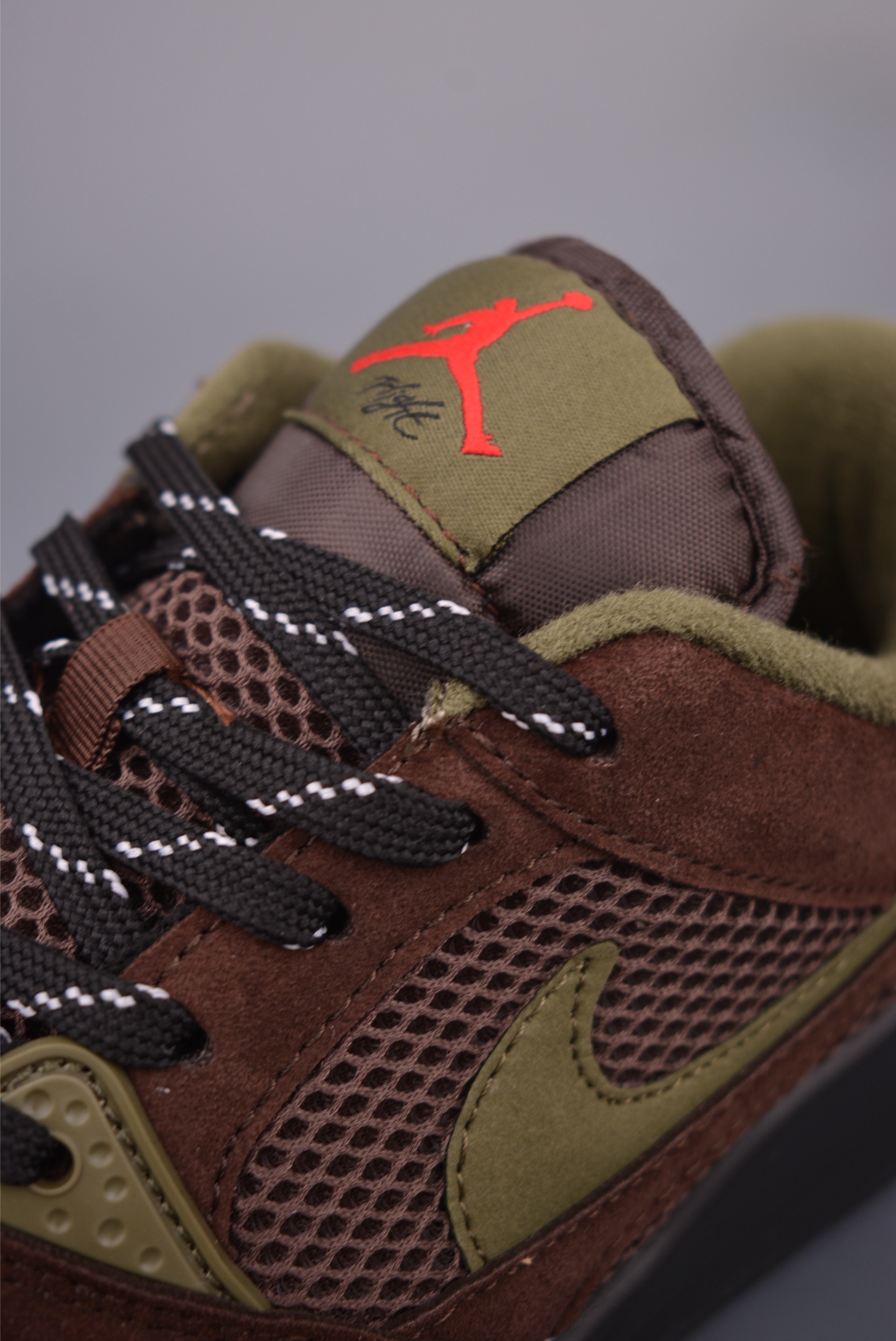 Nike Air Jordan CMFT Era Low-Top Sneakers - Comfort and Style Combined 8 i1760855109464 2508 0 6