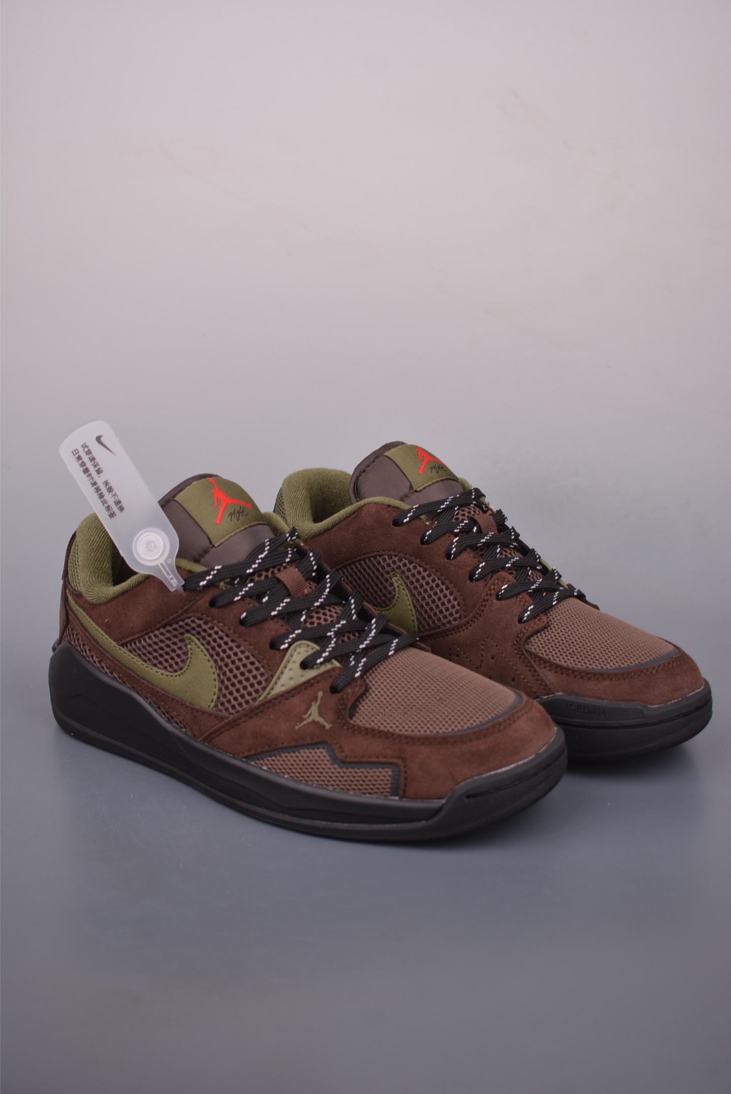 Nike Air Jordan CMFT Era Low-Top Sneakers - Comfort and Style Combined