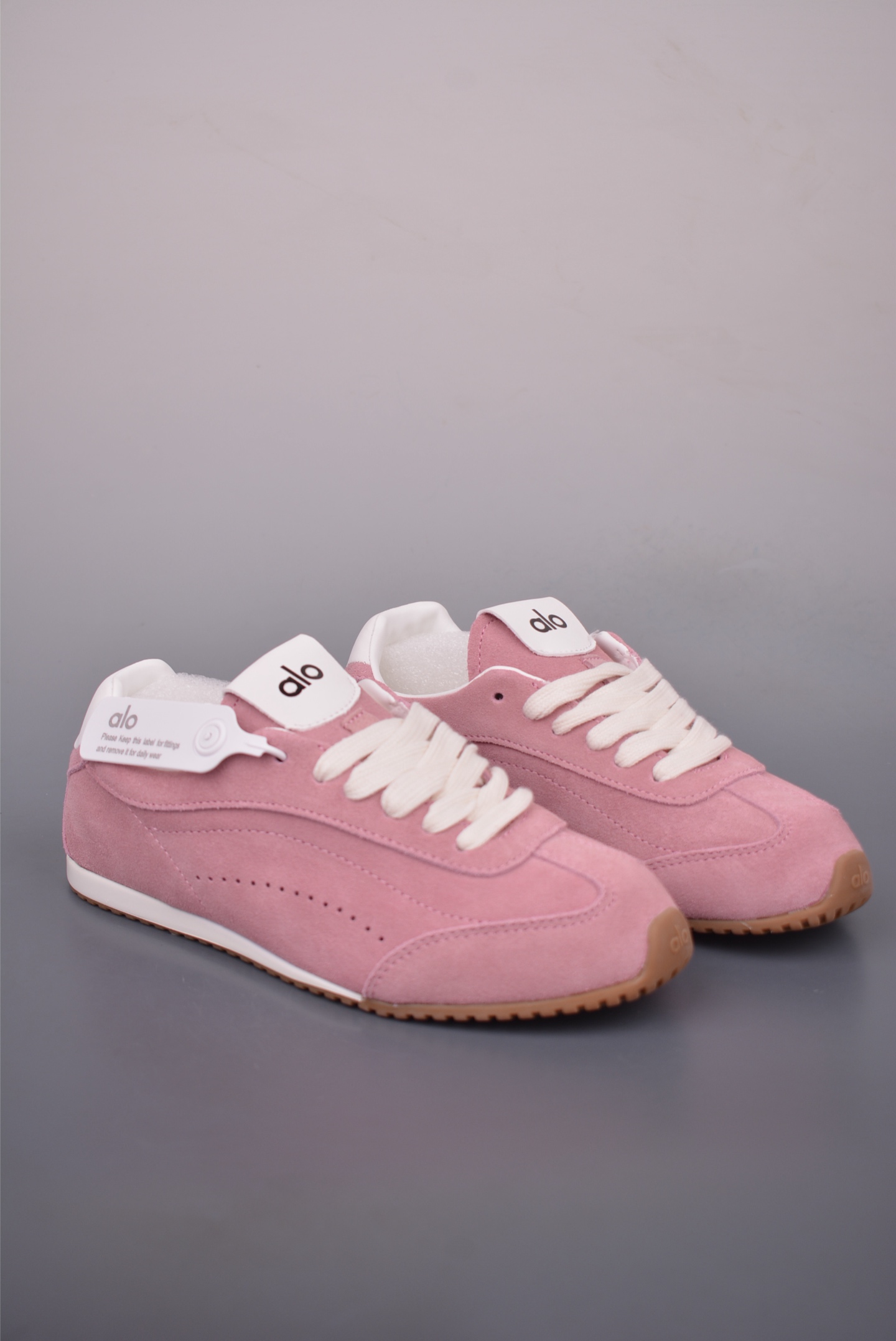 ALO Sunset Sneaker: Comfortable, Stylish, and Breathable Casual Shoes