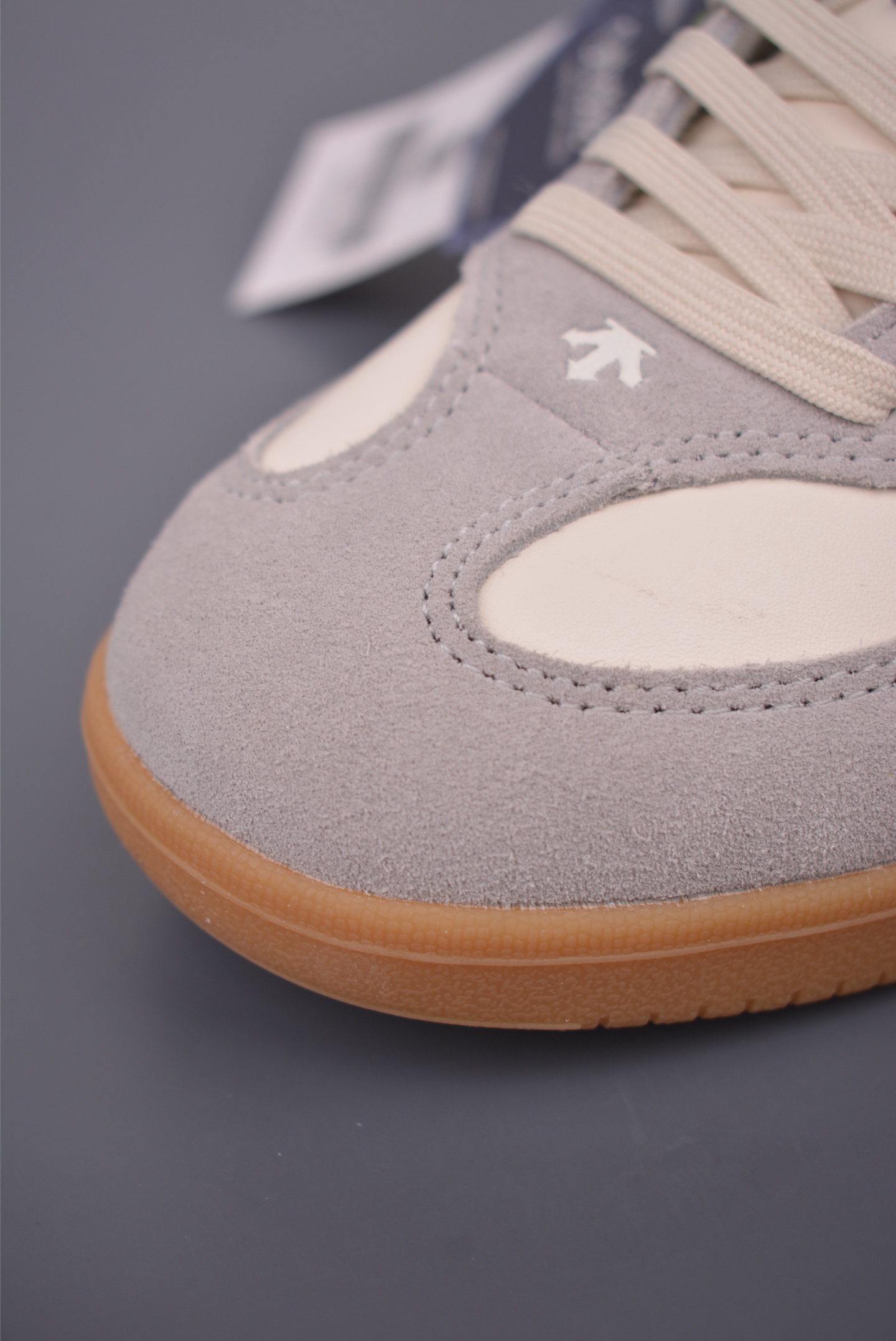 Descente EDGE COURT RETRO Fashion Sneakers, Leather Upper, Retro Style 6 i1760855595427 7684 0 5