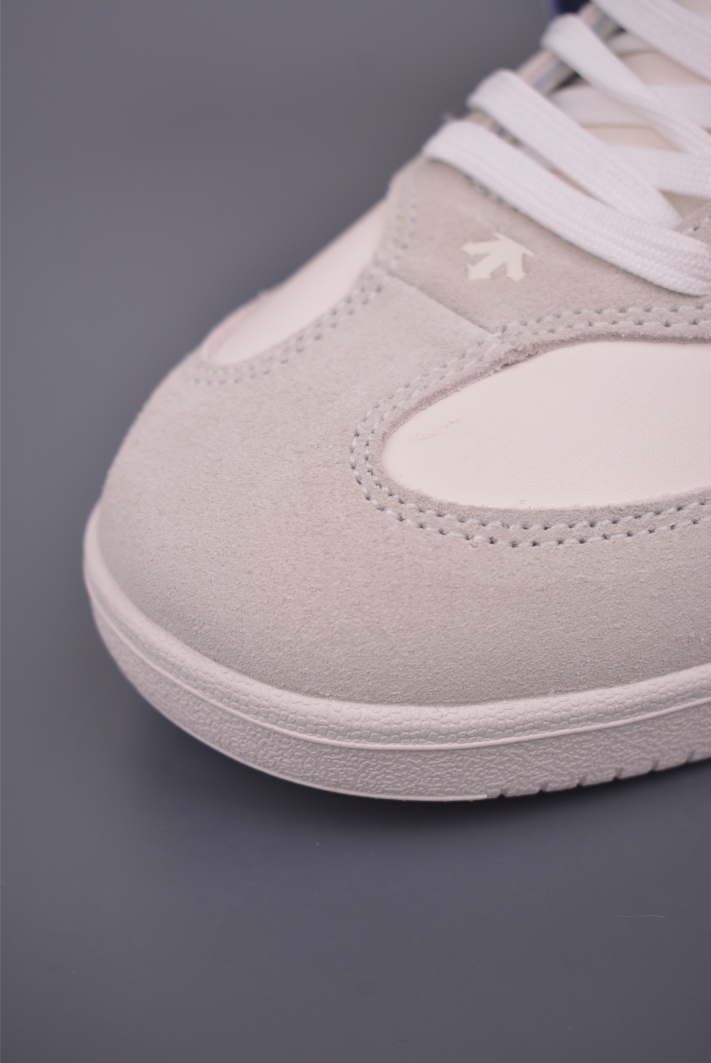 Descente Retro Leather Sneakers-Comfortable, Stylish & Versatile for Everyday Wear 7 i1760855647023 3376 0 5