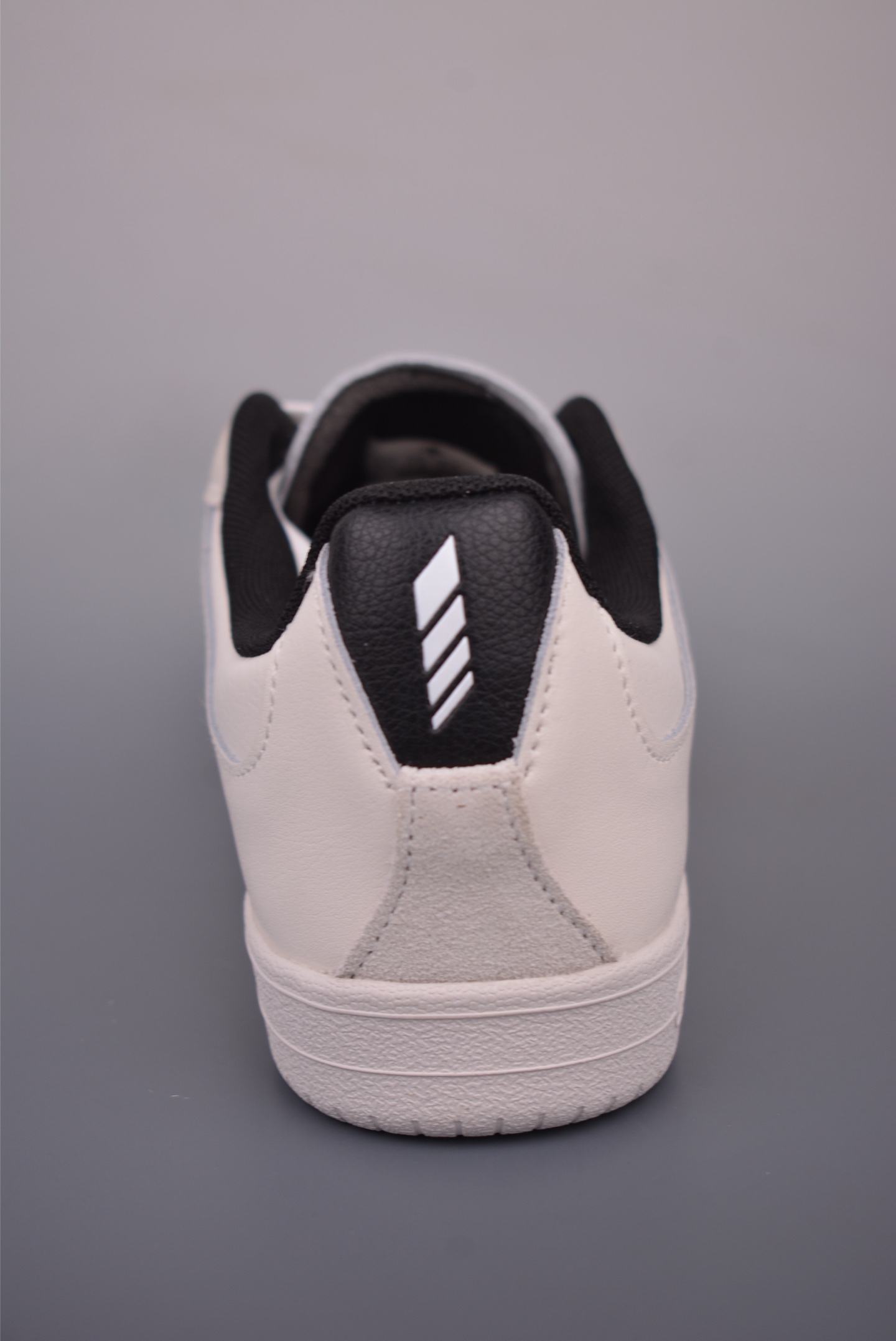 Descente Retro Leather Sneakers-Comfortable, Stylish & Versatile for Everyday Wear 5 i1760855649903 5802 0 3