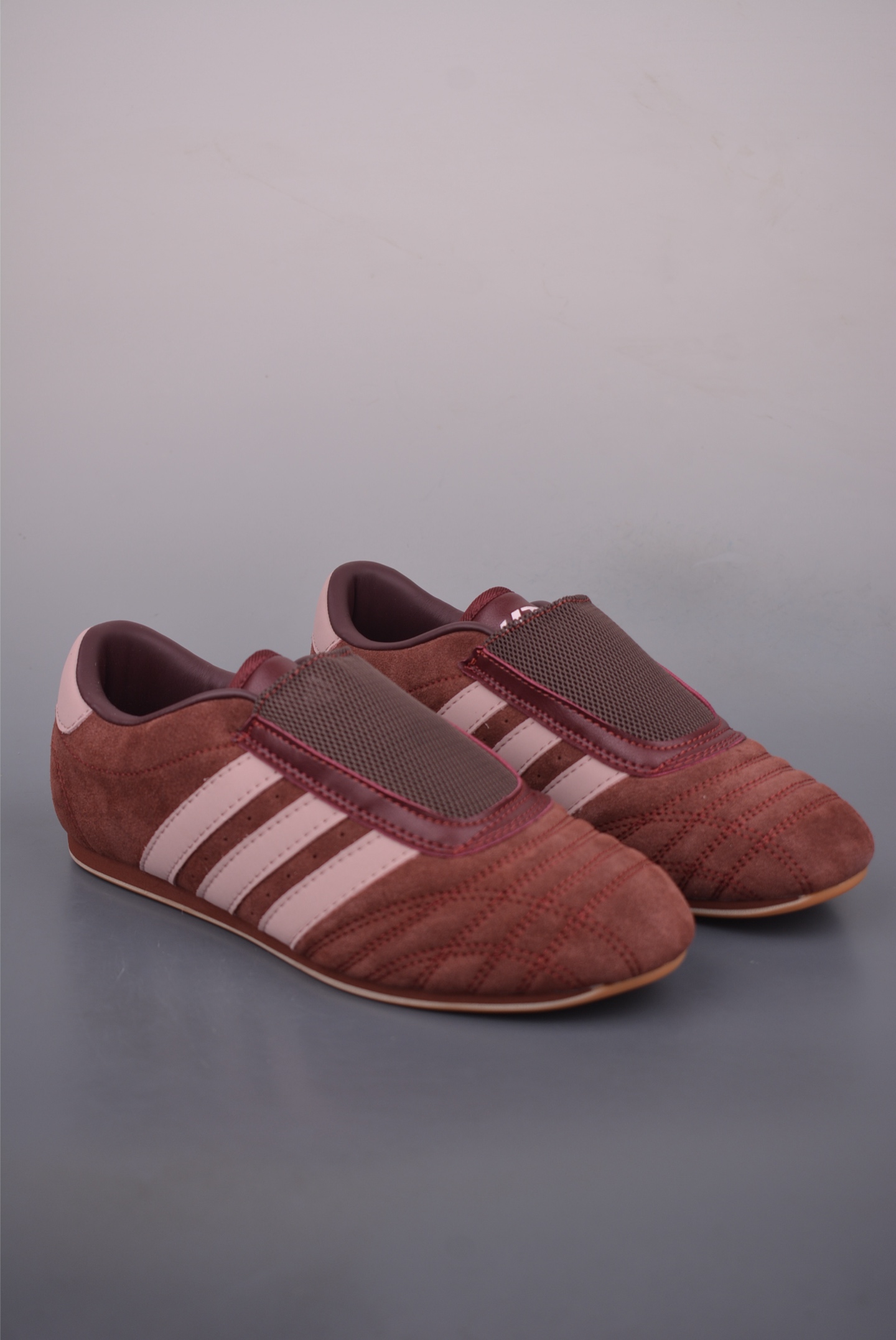 Adidas Originals Taekwondo Low Slip-On Sneakers - Classic Retro Design